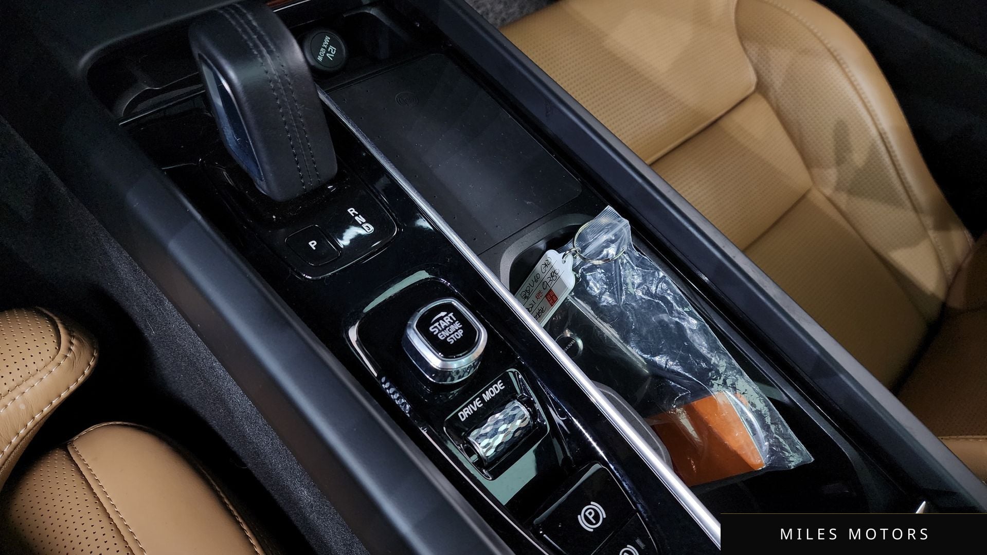 Volvo V60 2021 — миниатюра 12