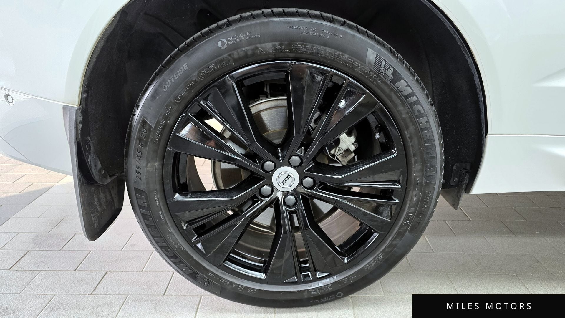Volvo XC60 2023 — миниатюра 5