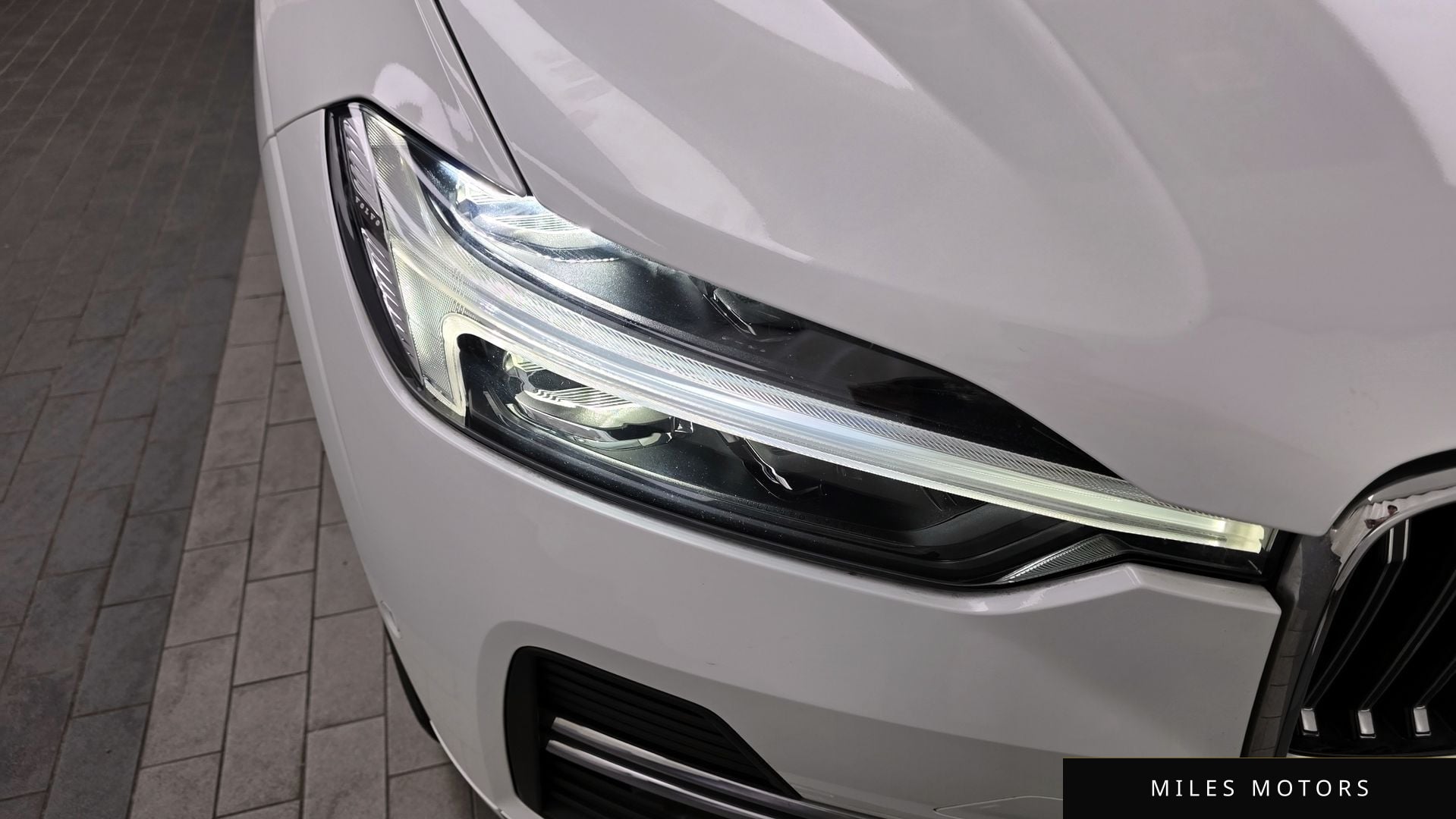 Volvo XC60 2023 — миниатюра 8
