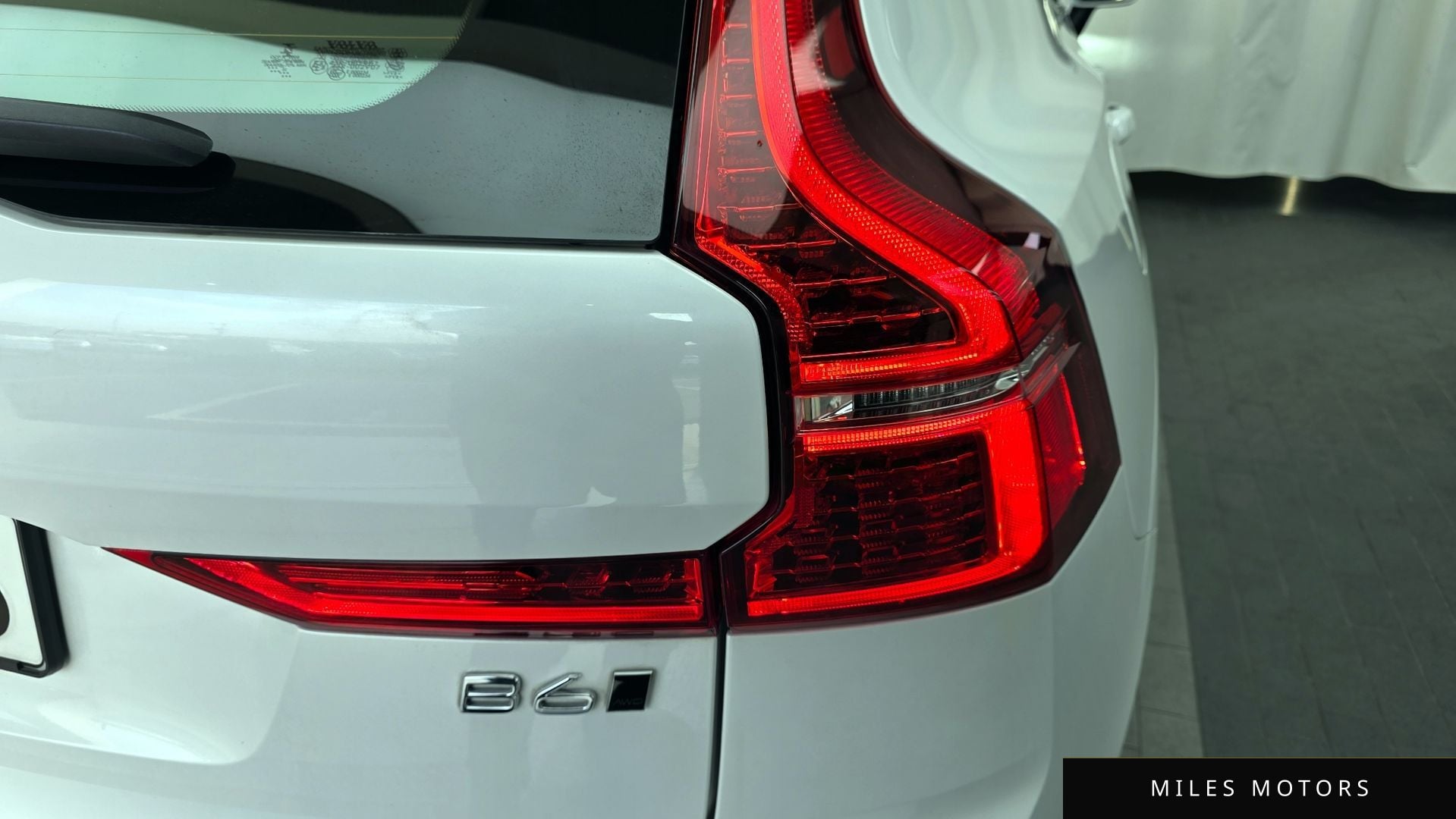 Volvo XC60 2023 — миниатюра 9