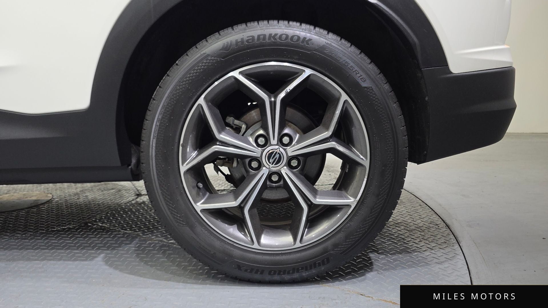 KG Mobility Beautiful Korando 2022 — миниатюра 7