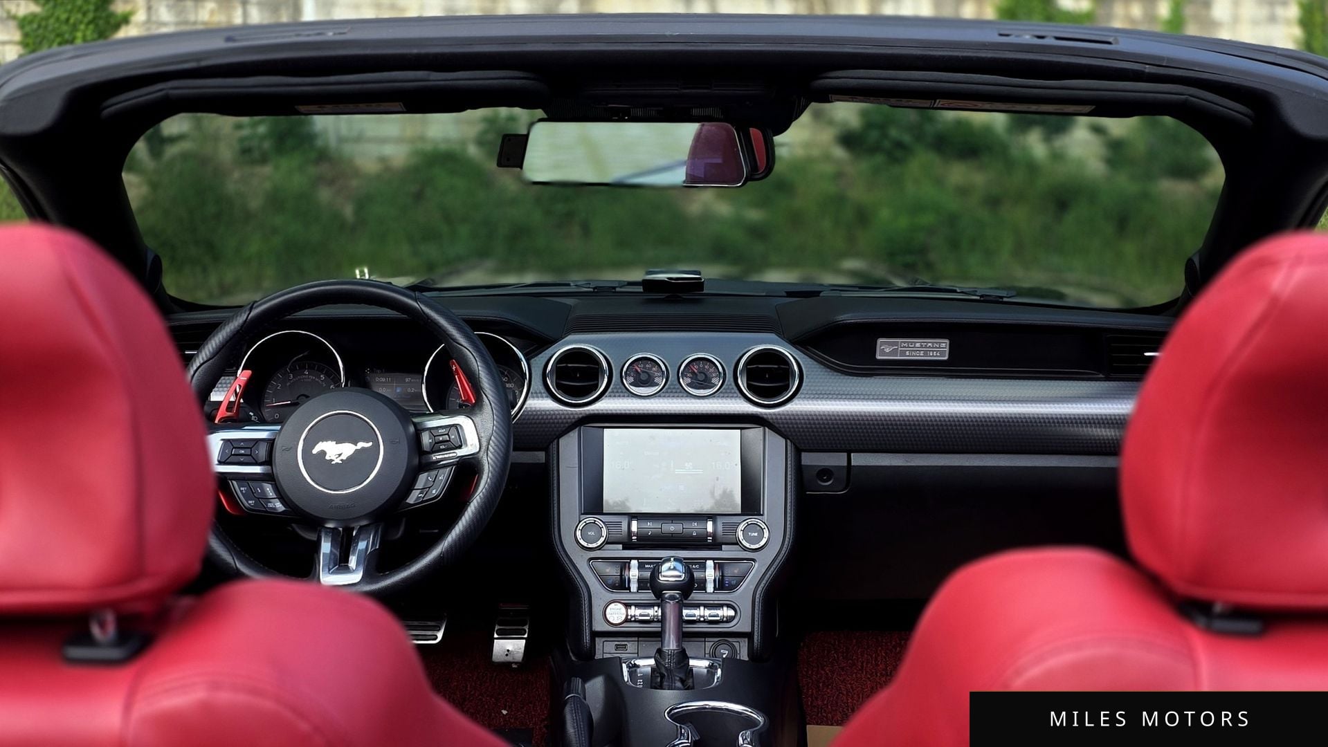 Ford Mustang 2017 — миниатюра 10