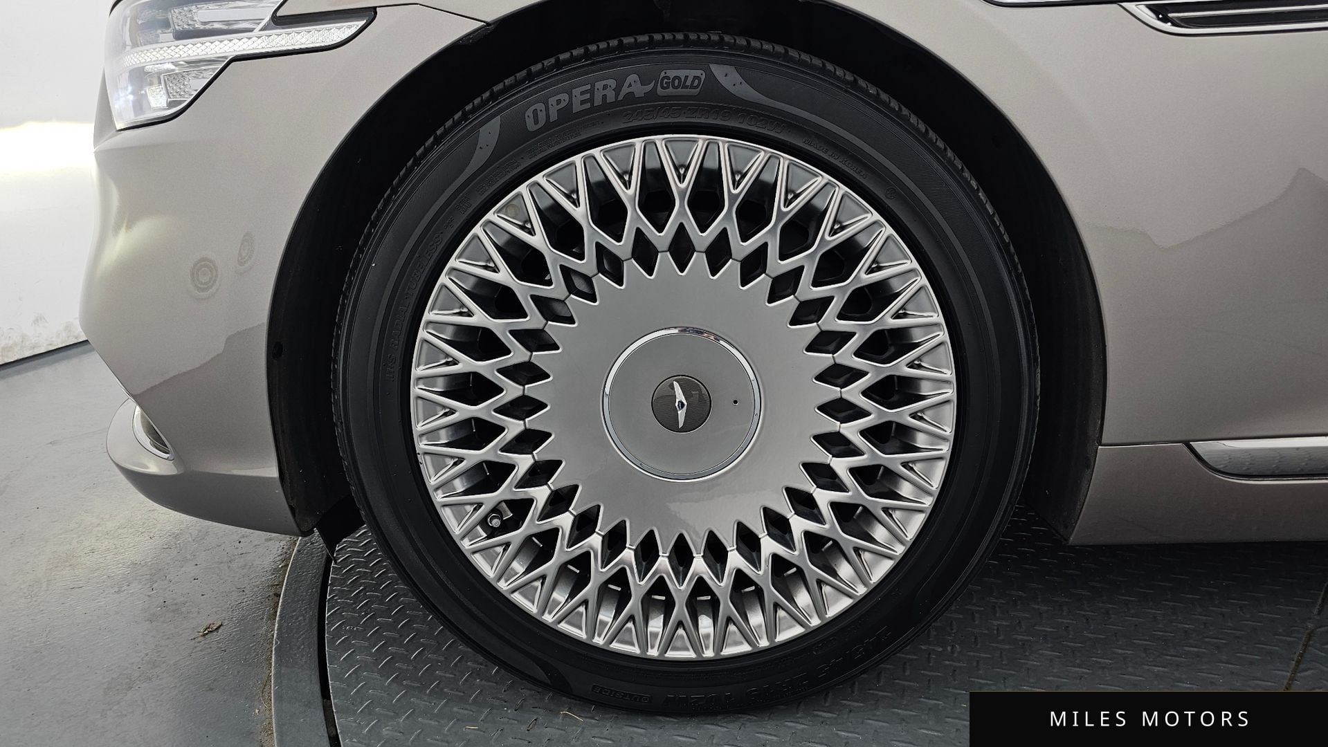 Genesis G90 2019 — миниатюра 5