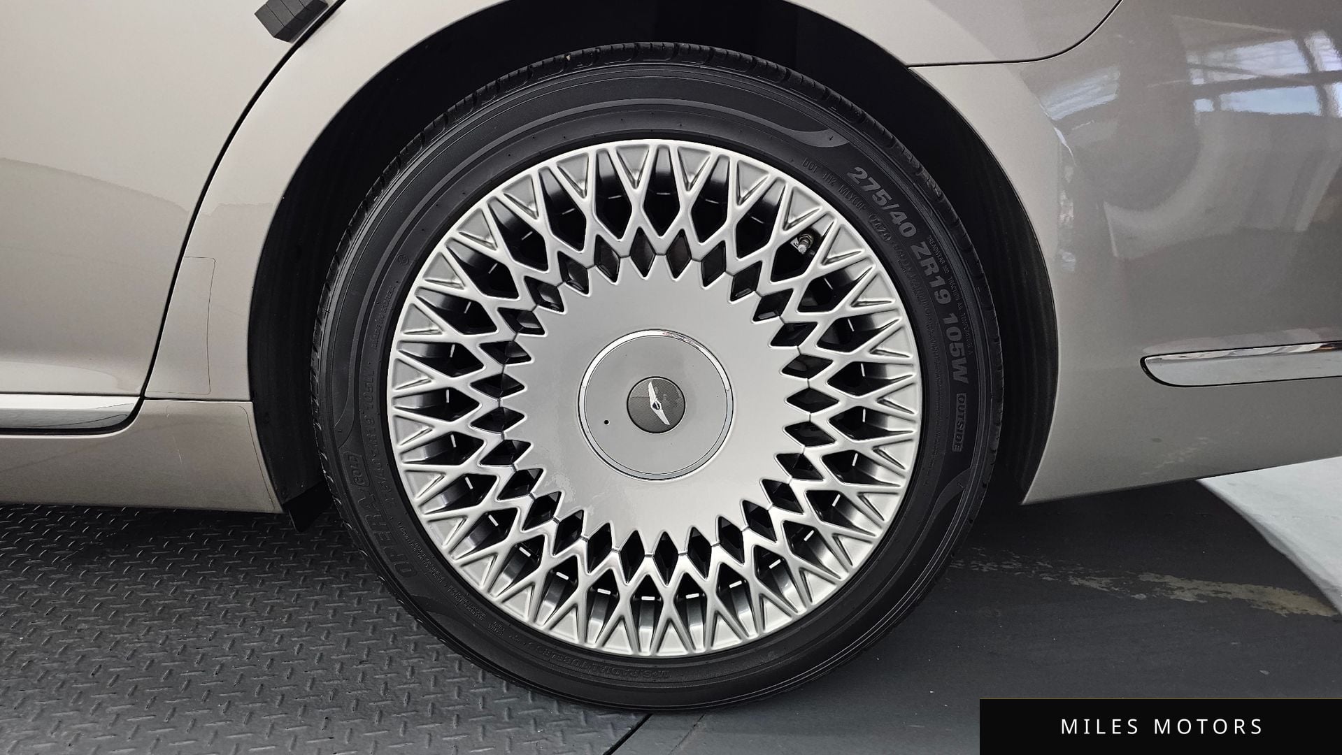 Genesis G90 2019 — миниатюра 7