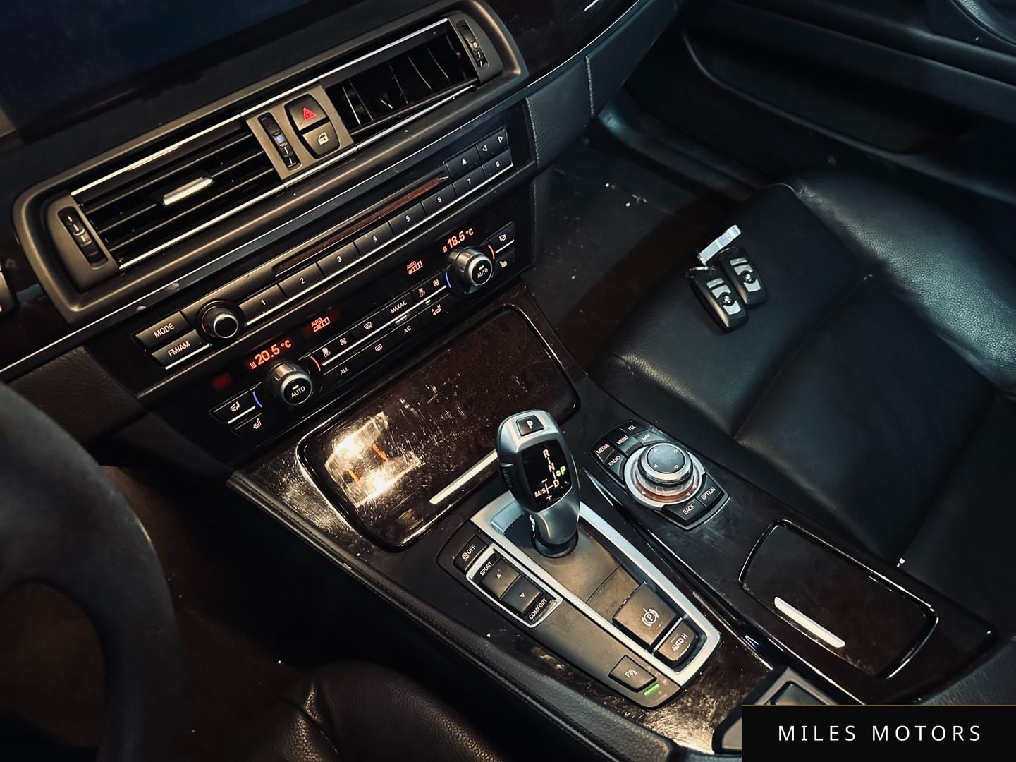 BMW 5 Series (F10) 2013 — миниатюра 7