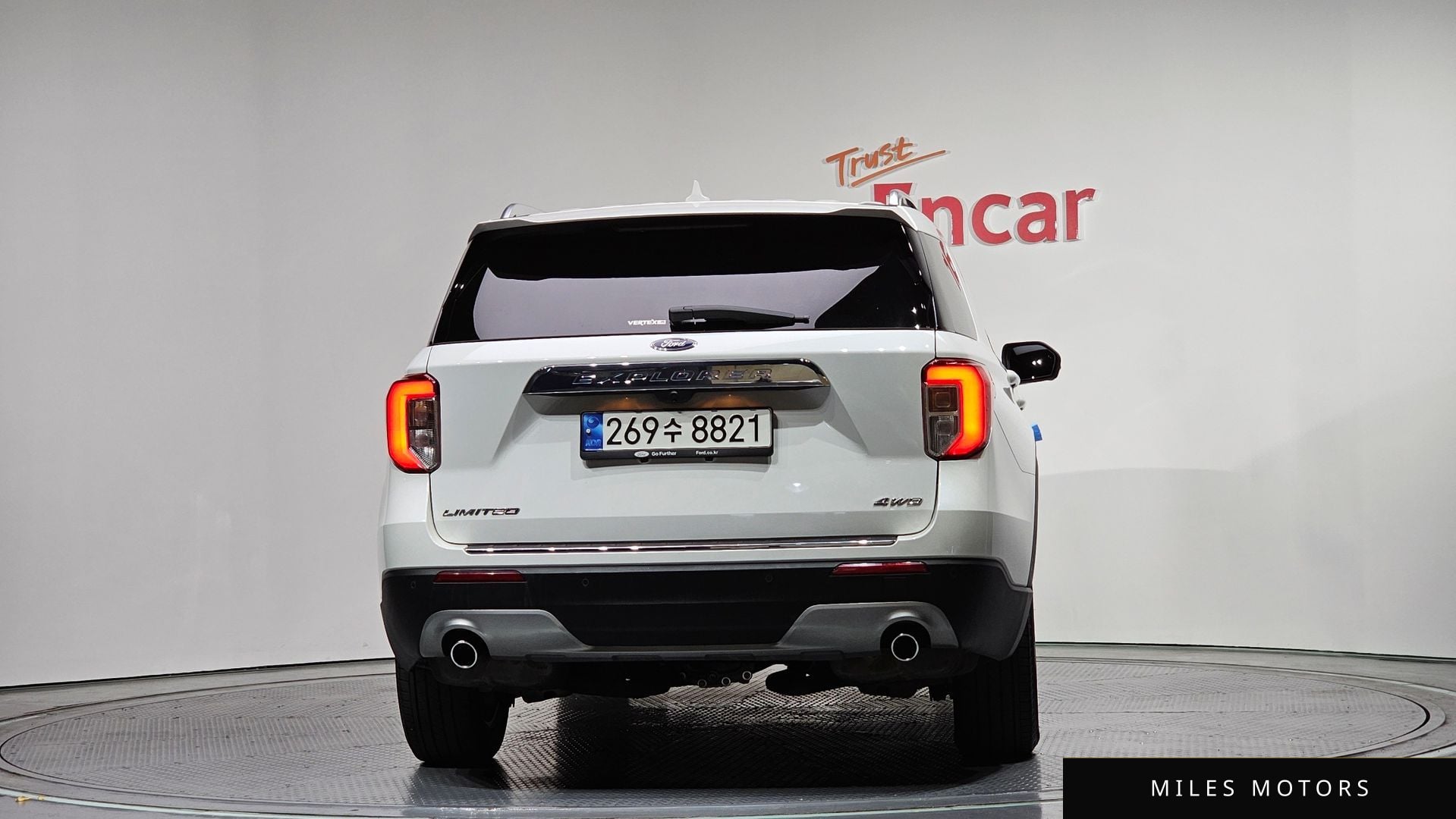 Ford Explorer 2022 — миниатюра 4