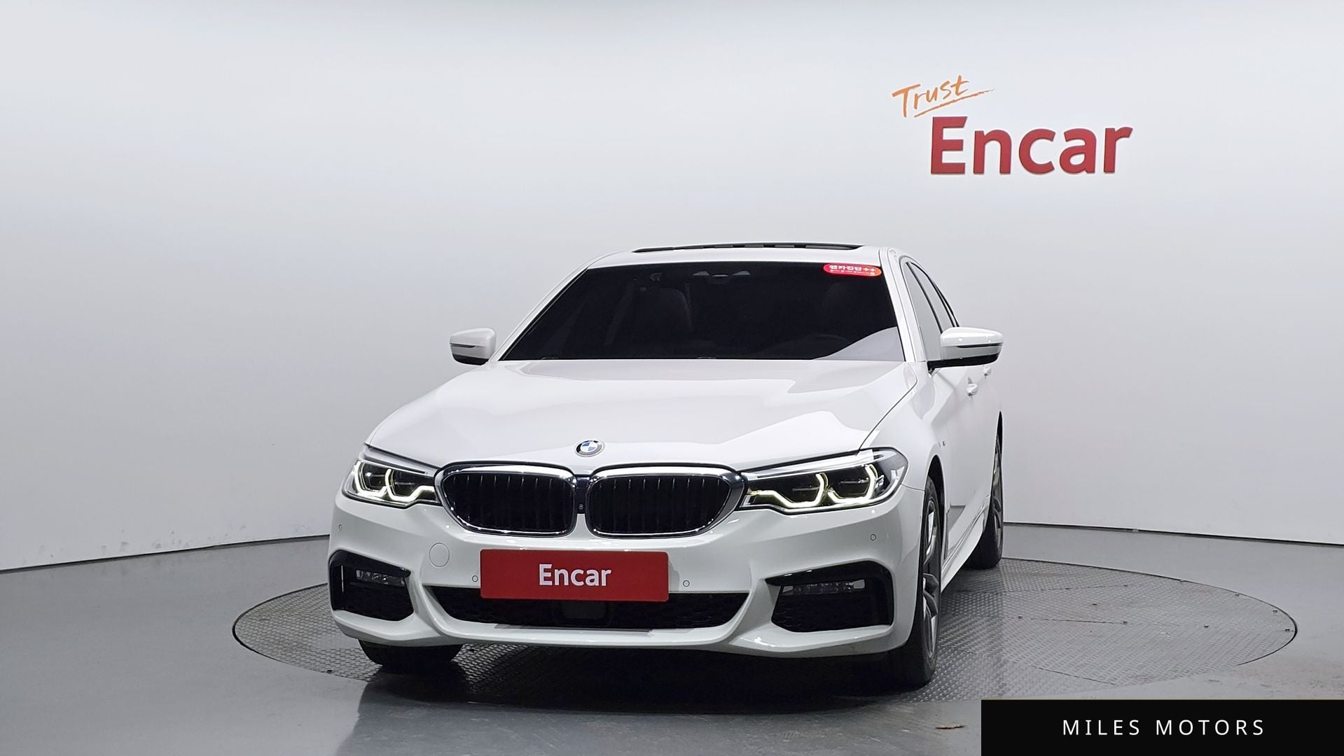 BMW 5 Series (G30) 2017 — миниатюра 2