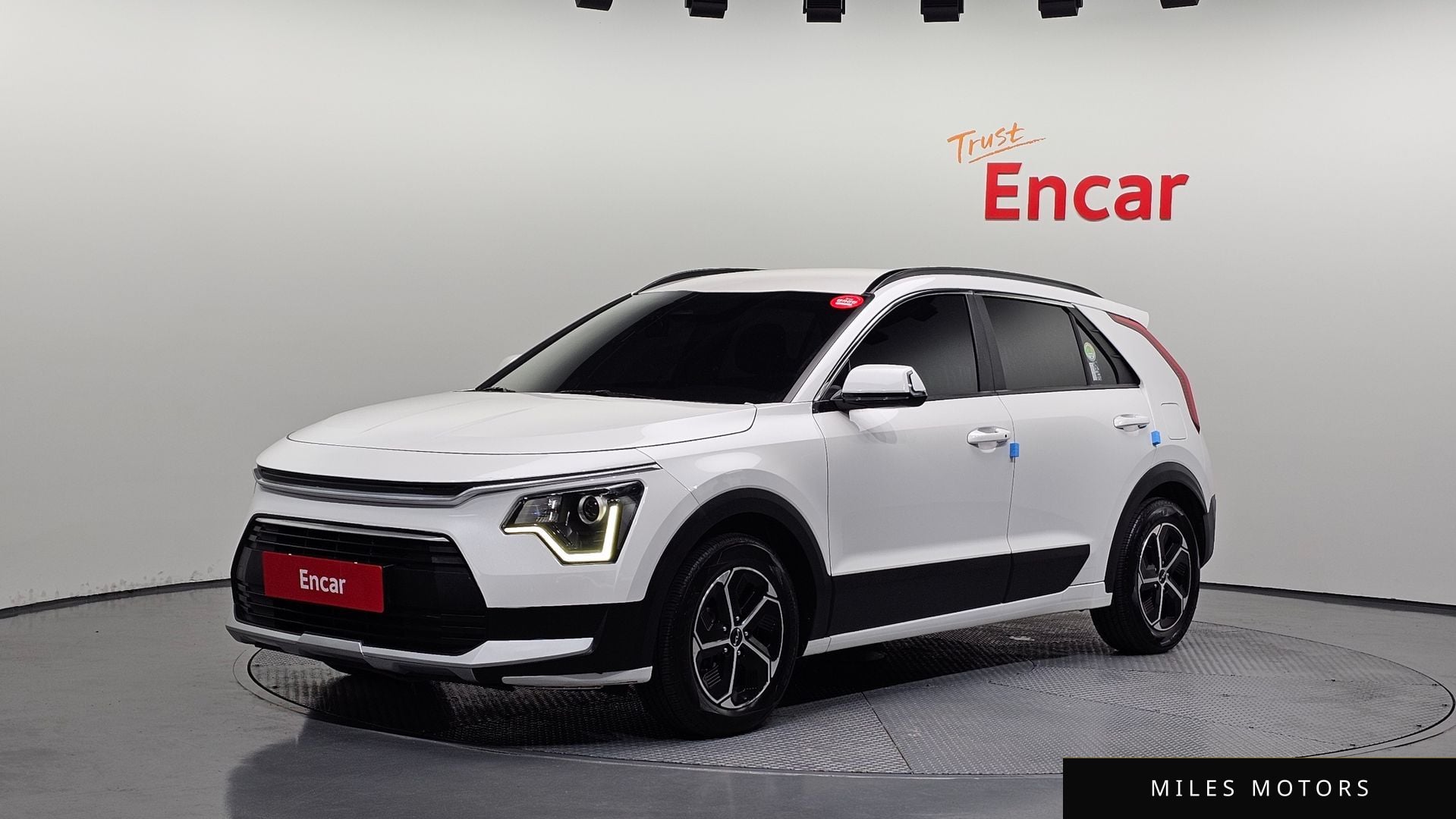 Kia Niro 2022 — фото 1 из 12