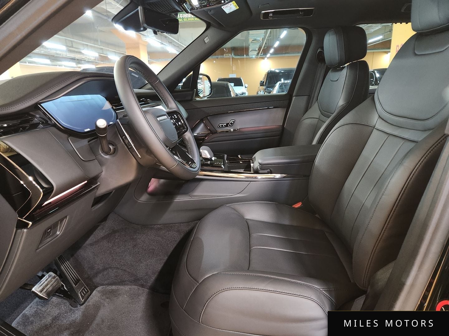 Land Rover Range Rover Sport 2025 — миниатюра 9