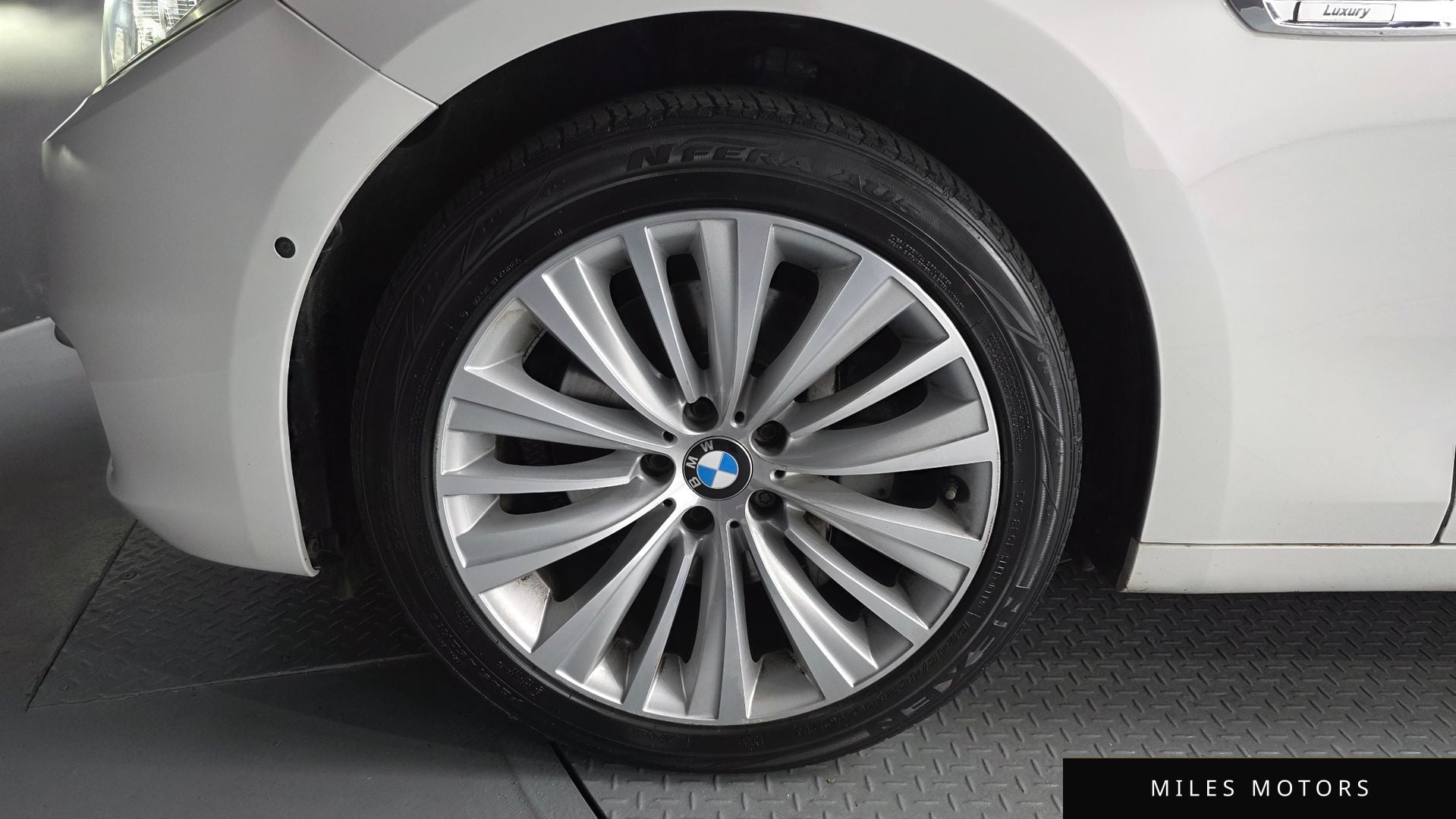 BMW 5 Series GT (F07) 2014 — миниатюра 4