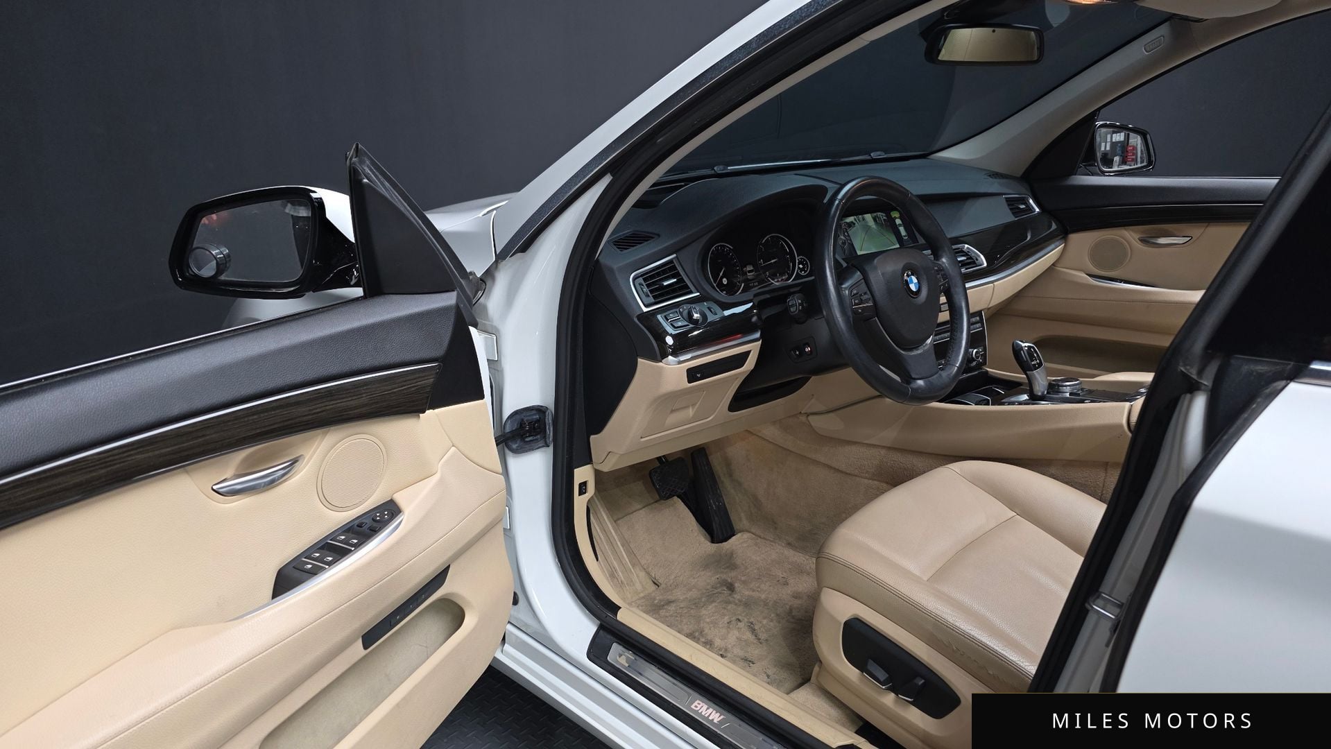 BMW 5 Series GT (F07) 2014 — миниатюра 12