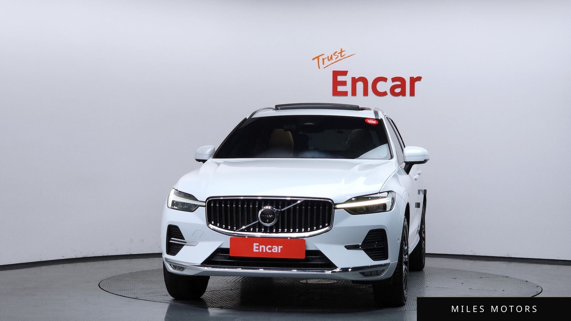 Volvo XC60 2022 — миниатюра 3