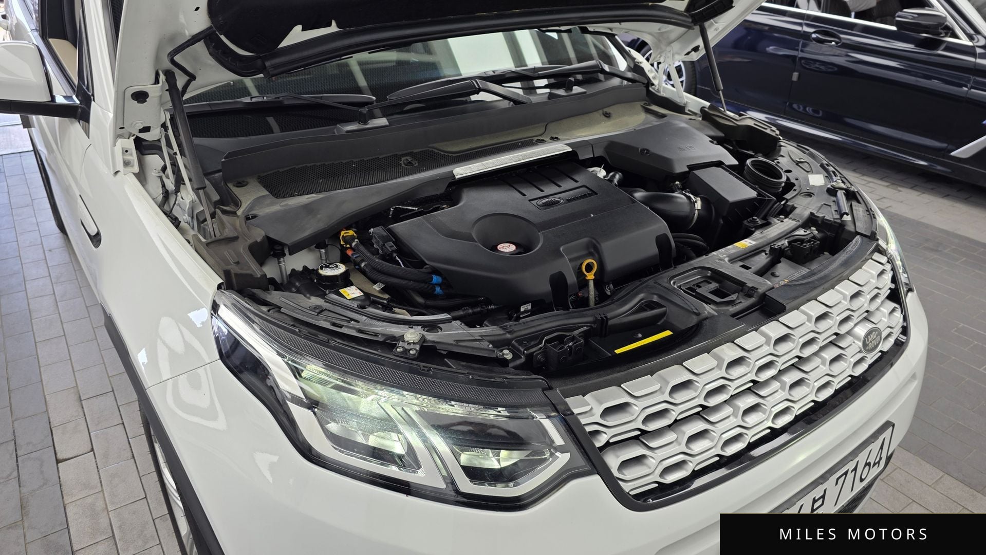 Land Rover Discovery Sport 2021 — миниатюра 6
