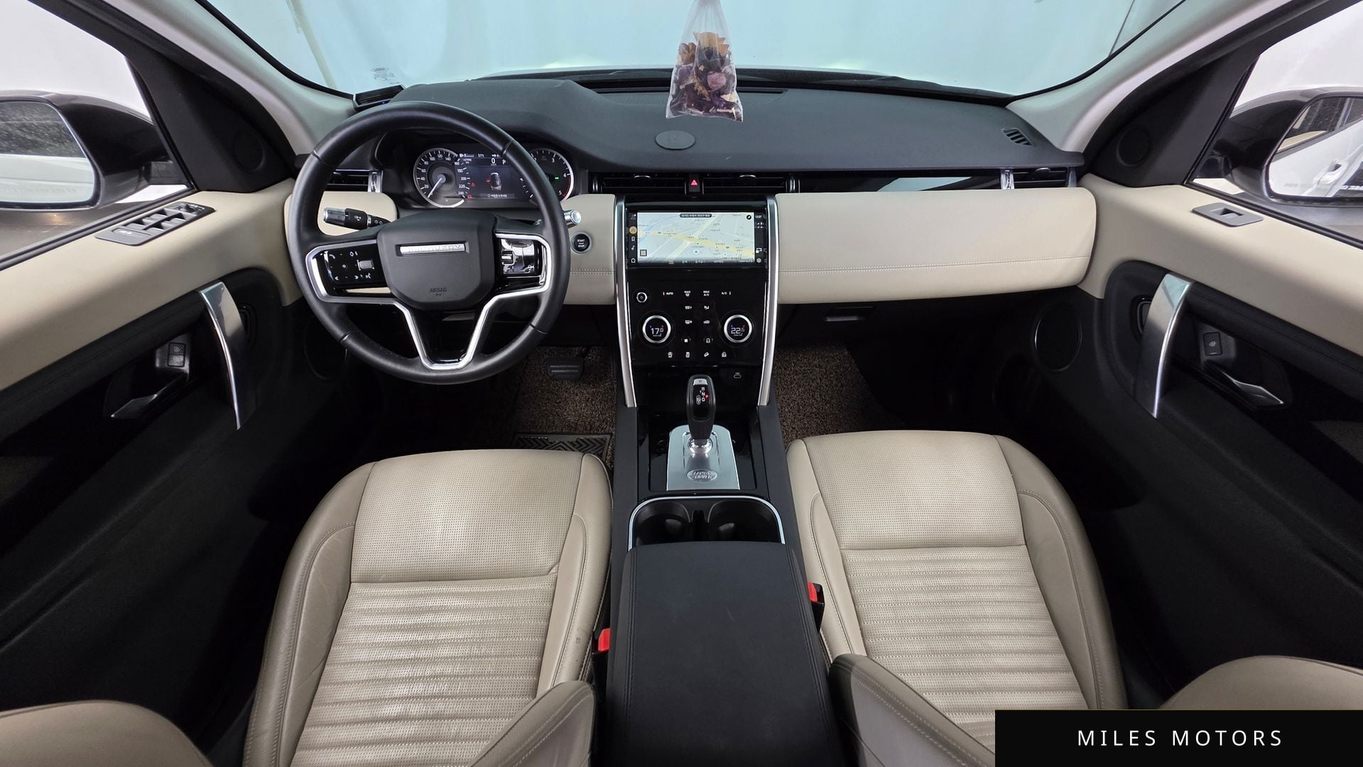 Land Rover Discovery Sport 2021 — миниатюра 7
