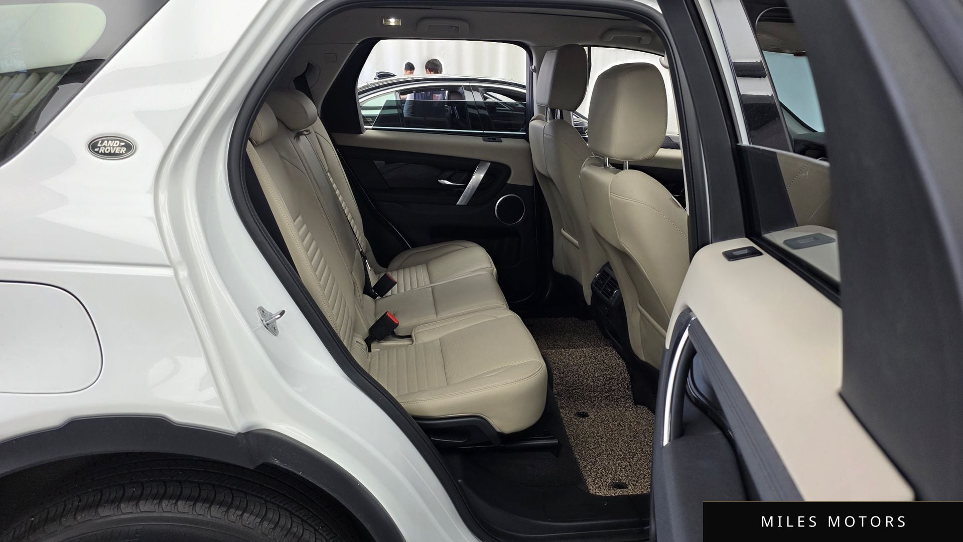 Land Rover Discovery Sport 2021 — миниатюра 12