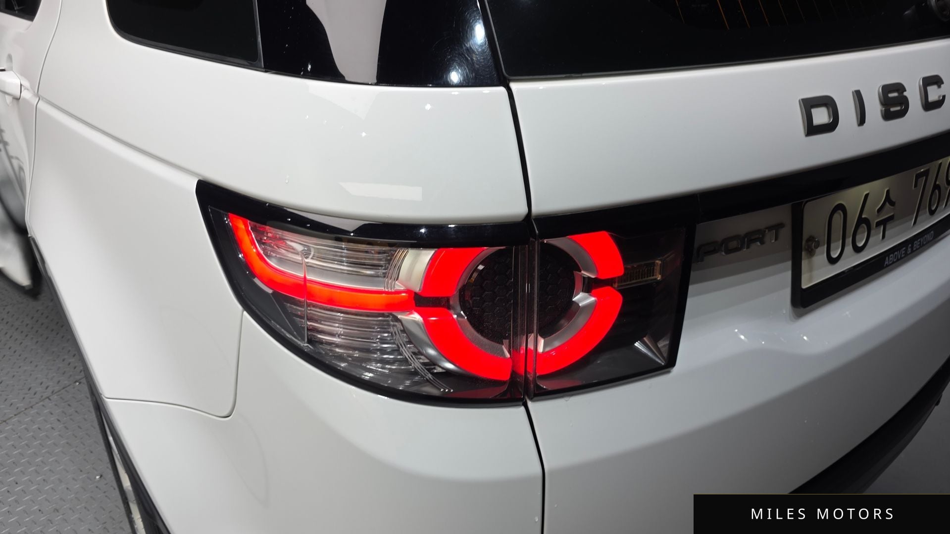 Land Rover Discovery Sport 2017 — миниатюра 9