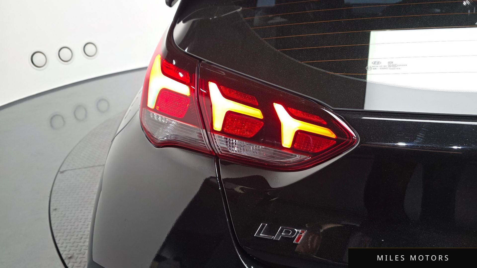 Hyundai Veloster 2020 — миниатюра 9
