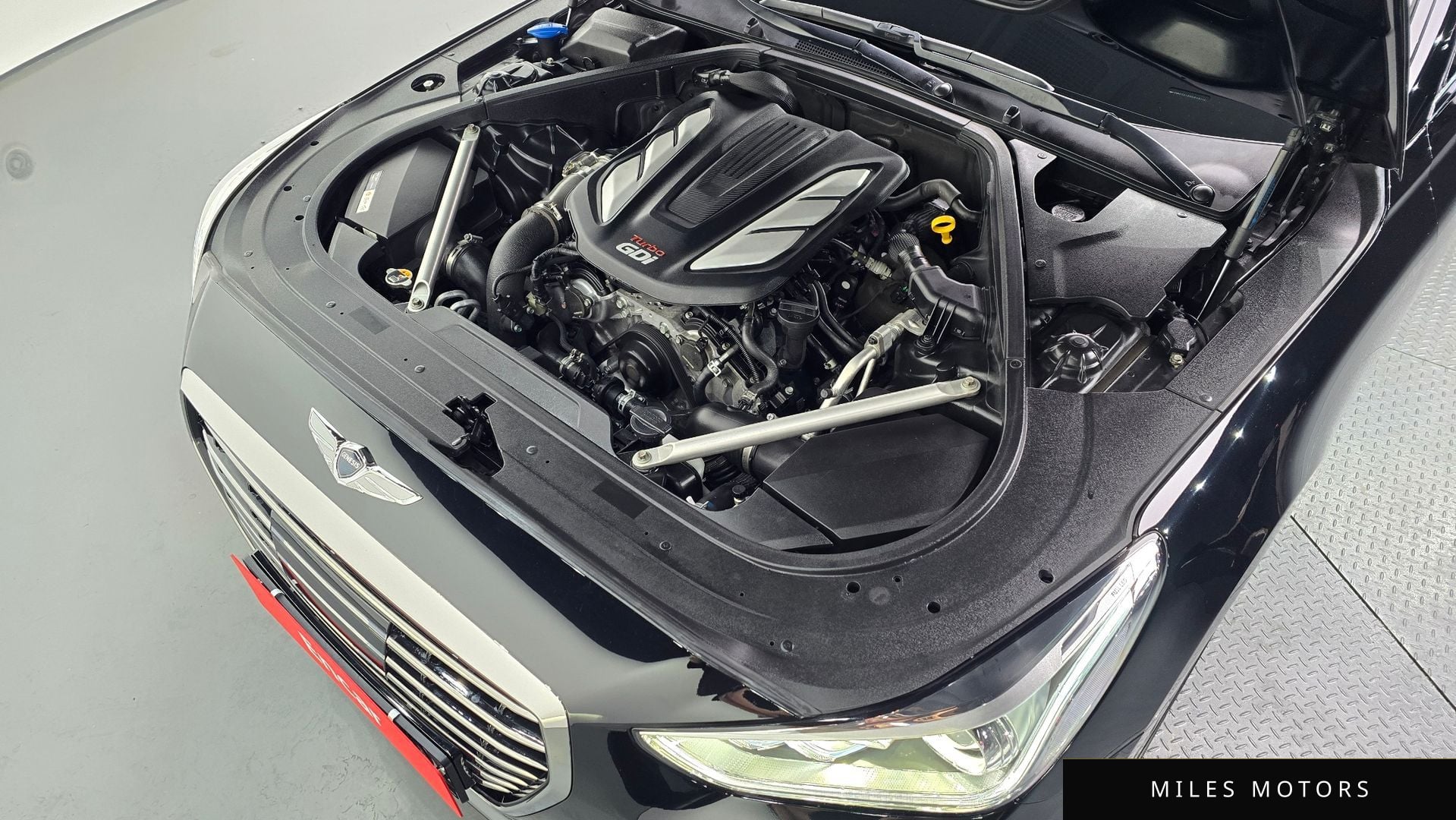 Genesis EQ900 2016 — миниатюра 6