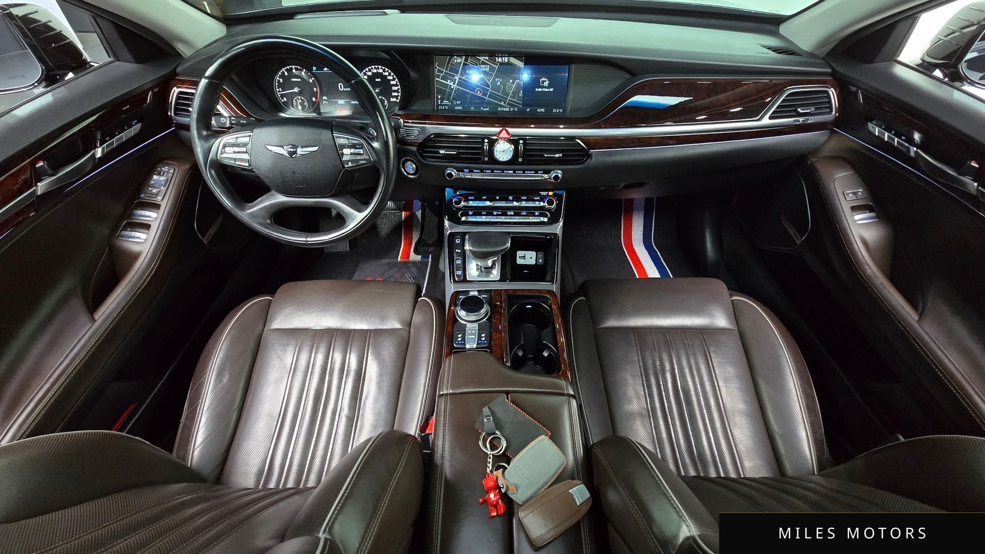 Genesis EQ900 2016 — миниатюра 10