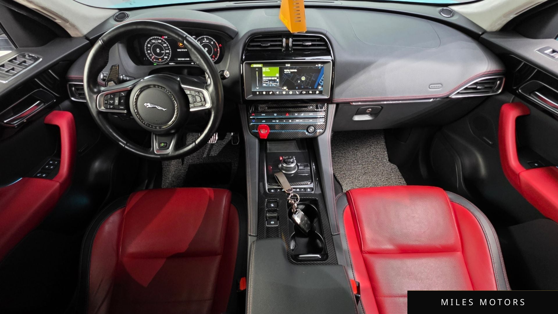 Jaguar F-PACE 2019 — миниатюра 7