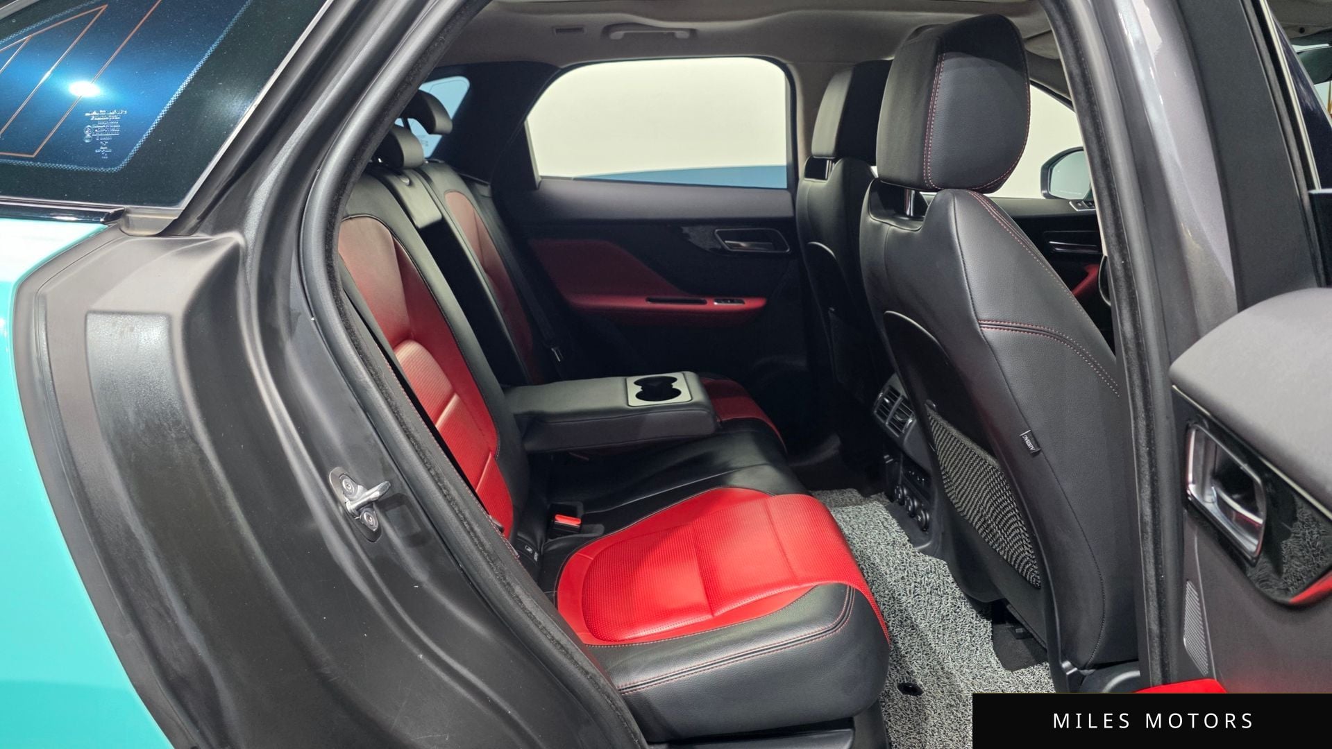 Jaguar F-PACE 2019 — миниатюра 12