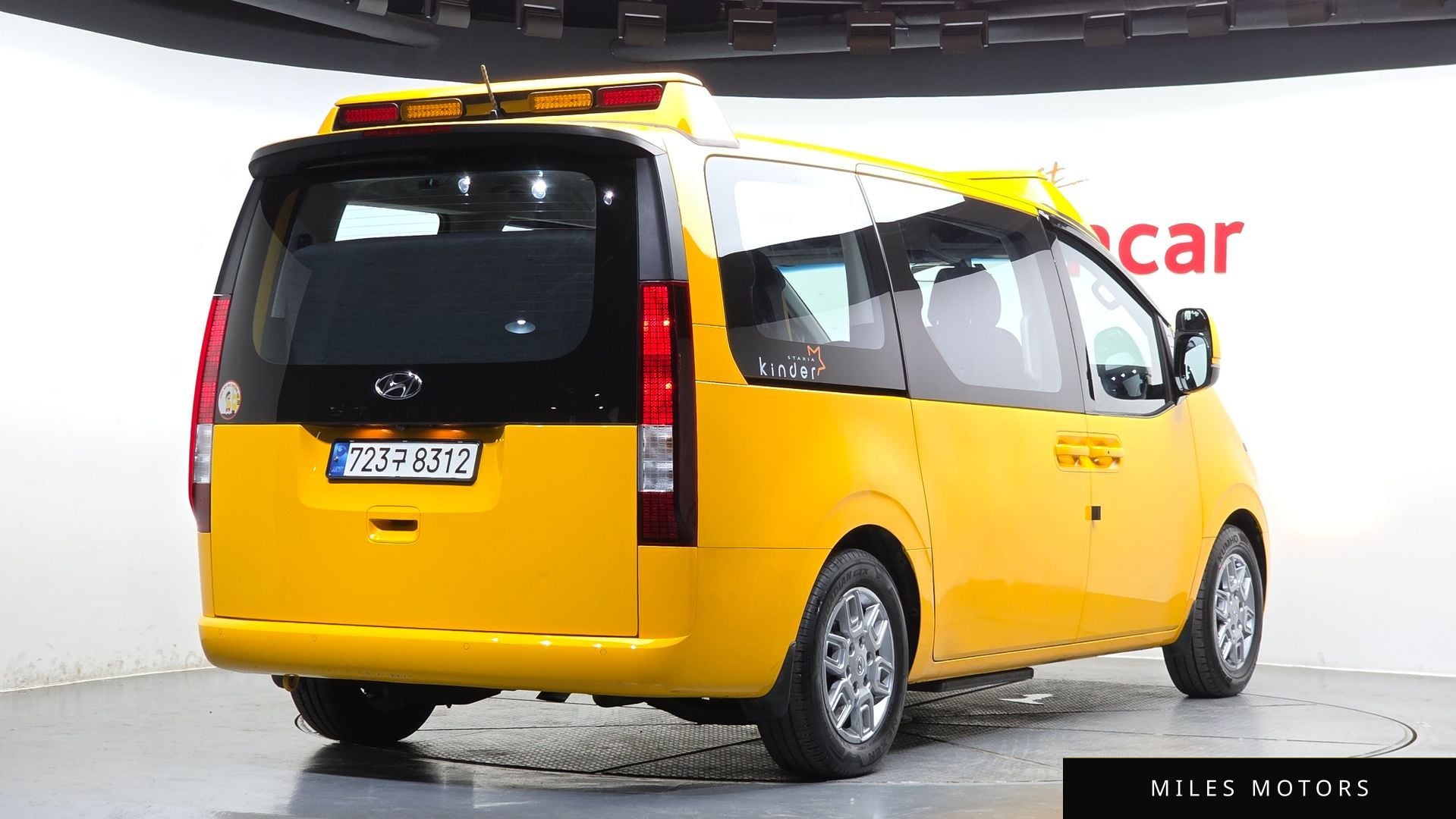 Hyundai Staria 2022 — миниатюра 2
