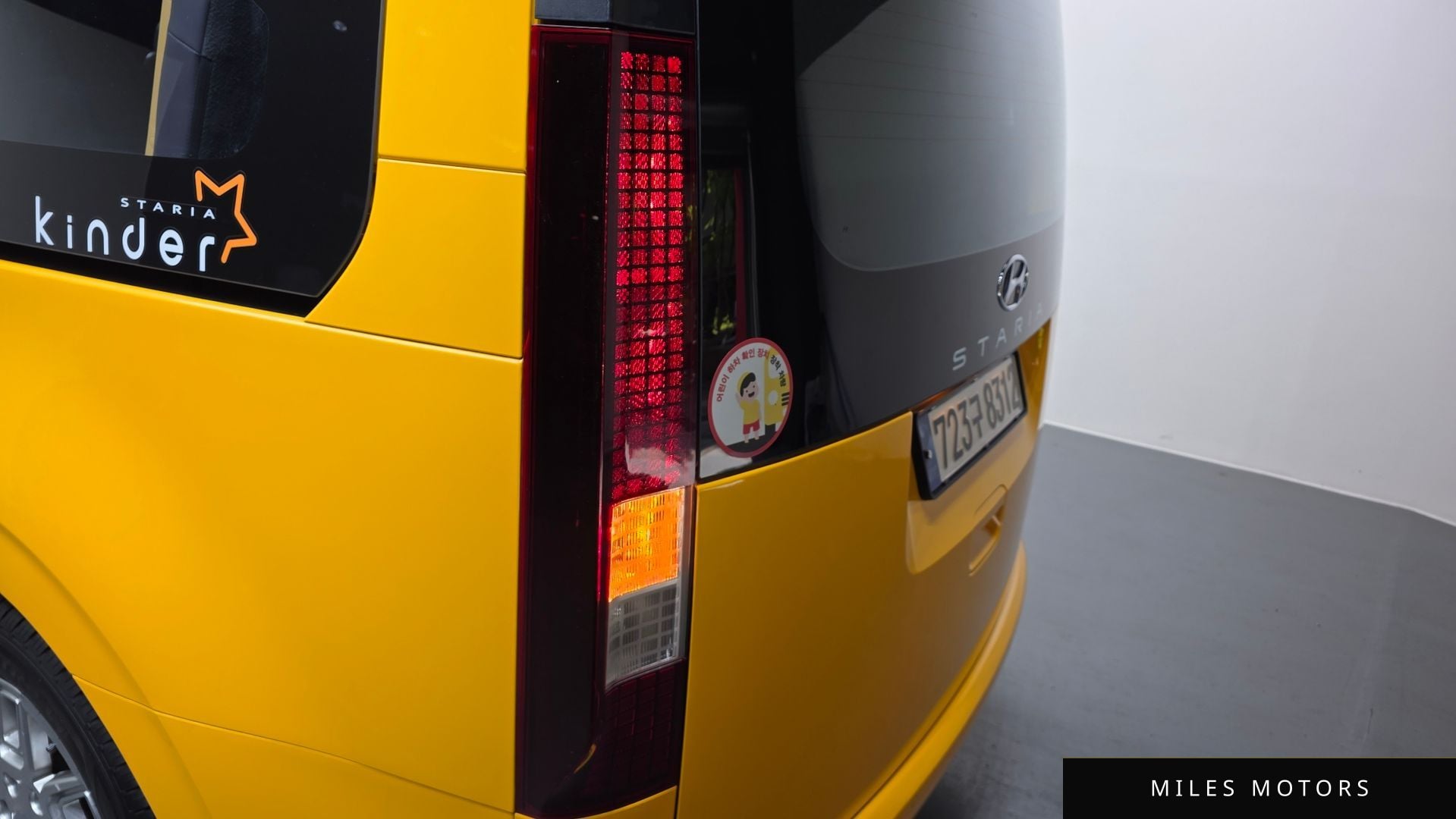 Hyundai Staria 2022 — миниатюра 9
