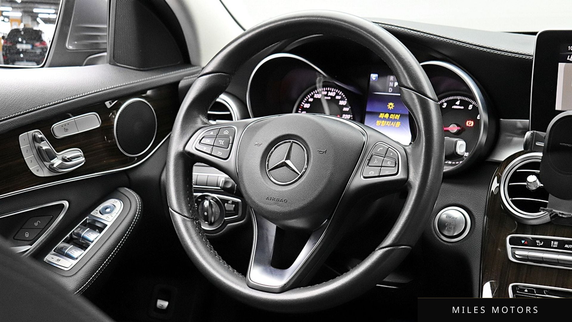 Mercedes-Benz C-Class W205 2018 — миниатюра 12