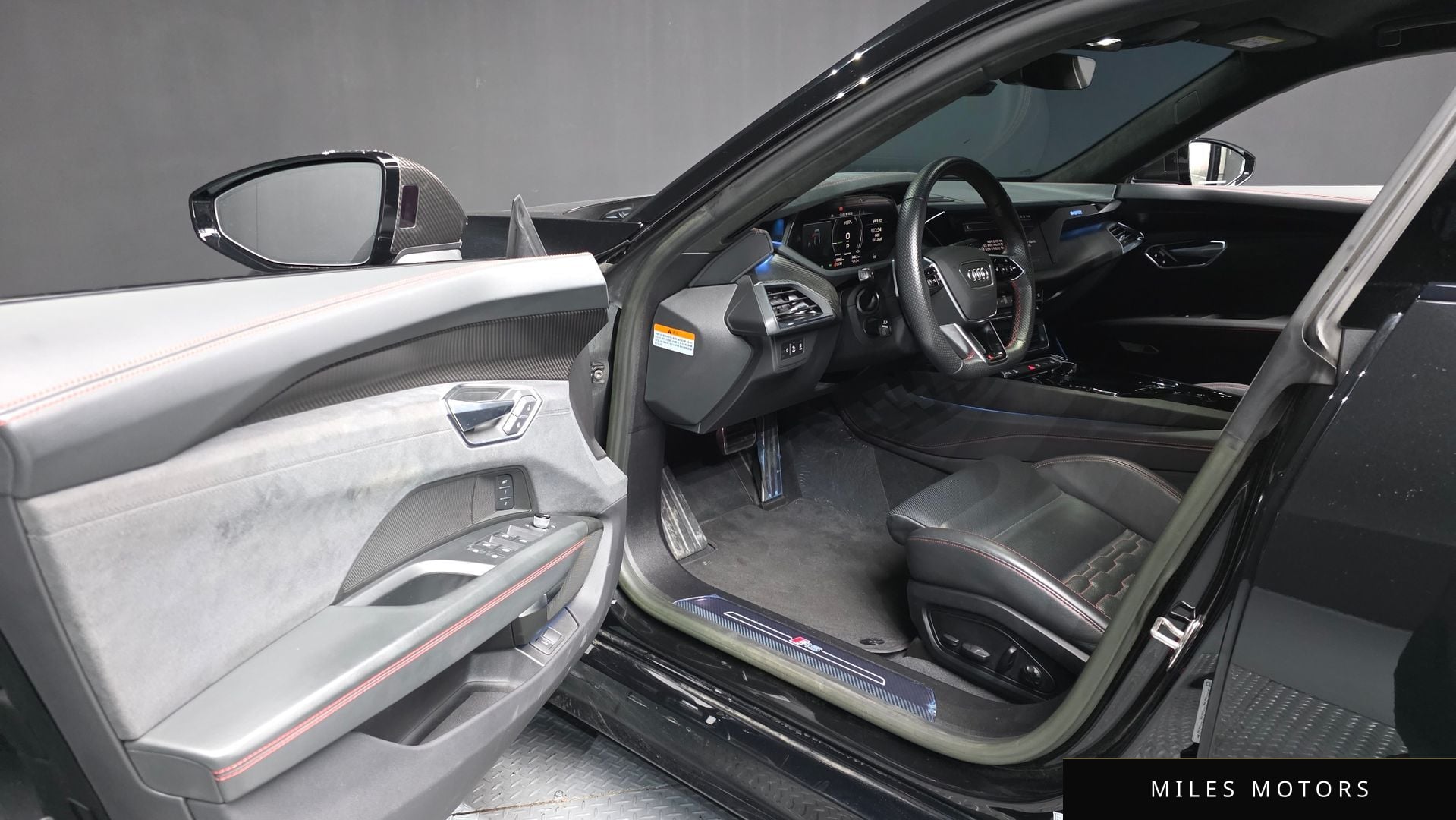Audi RS e-tron GT 2022 — миниатюра 10