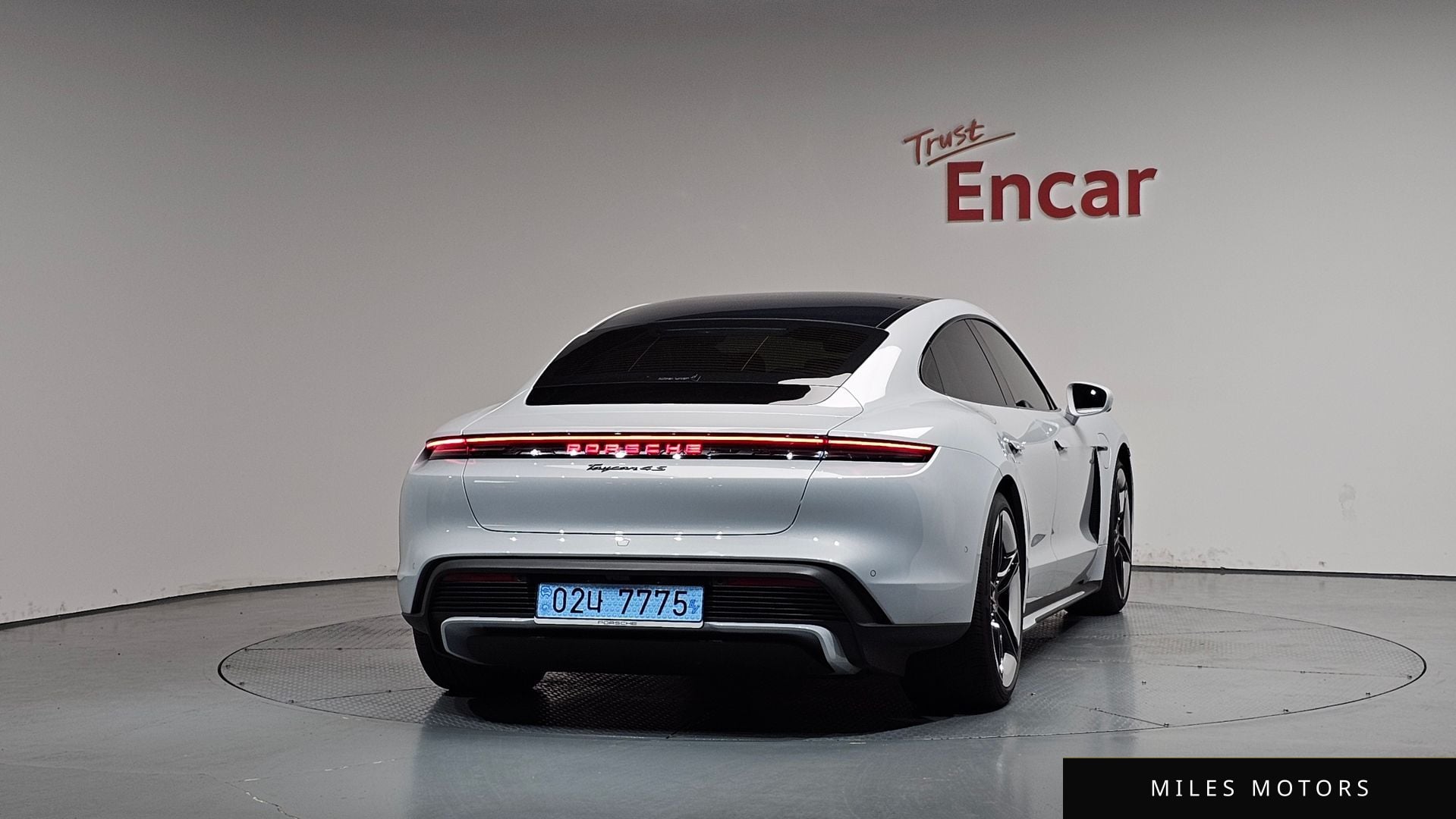 Porsche Taycan 2026 — миниатюра 4