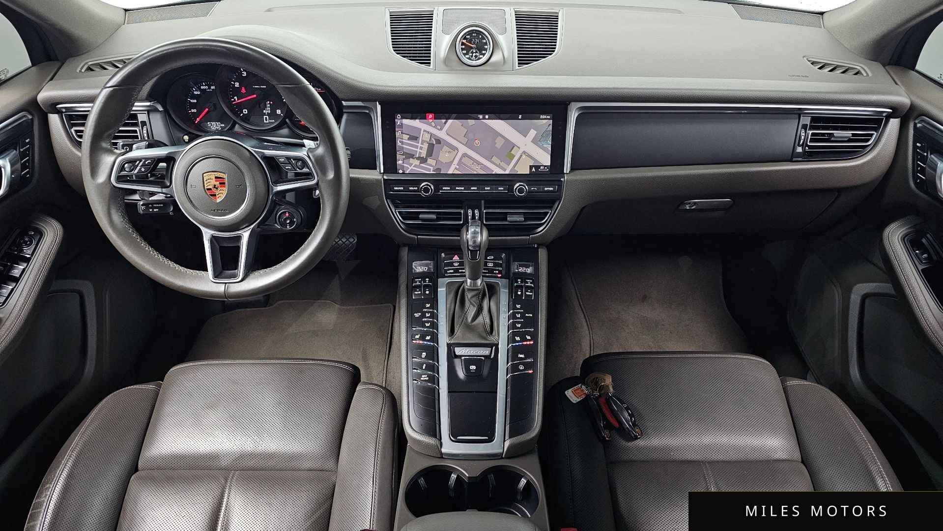 Porsche Macan 2019 — миниатюра 9