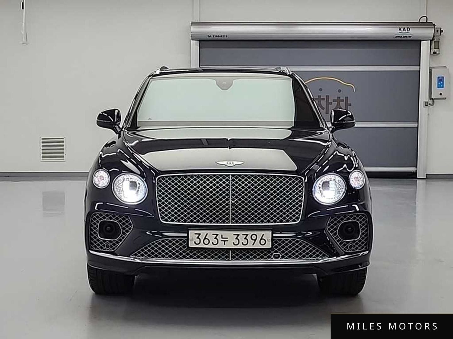 Bentley Bentayga 2022 — миниатюра 2