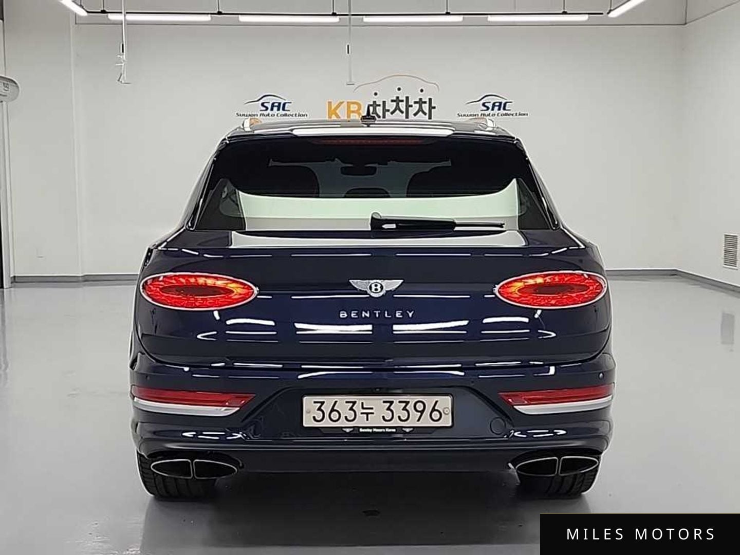 Bentley Bentayga 2022 — миниатюра 3