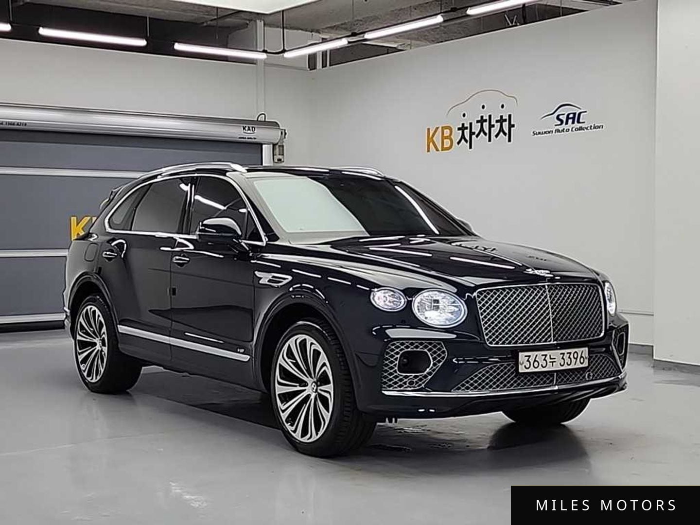 Bentley Bentayga 2022 — миниатюра 4