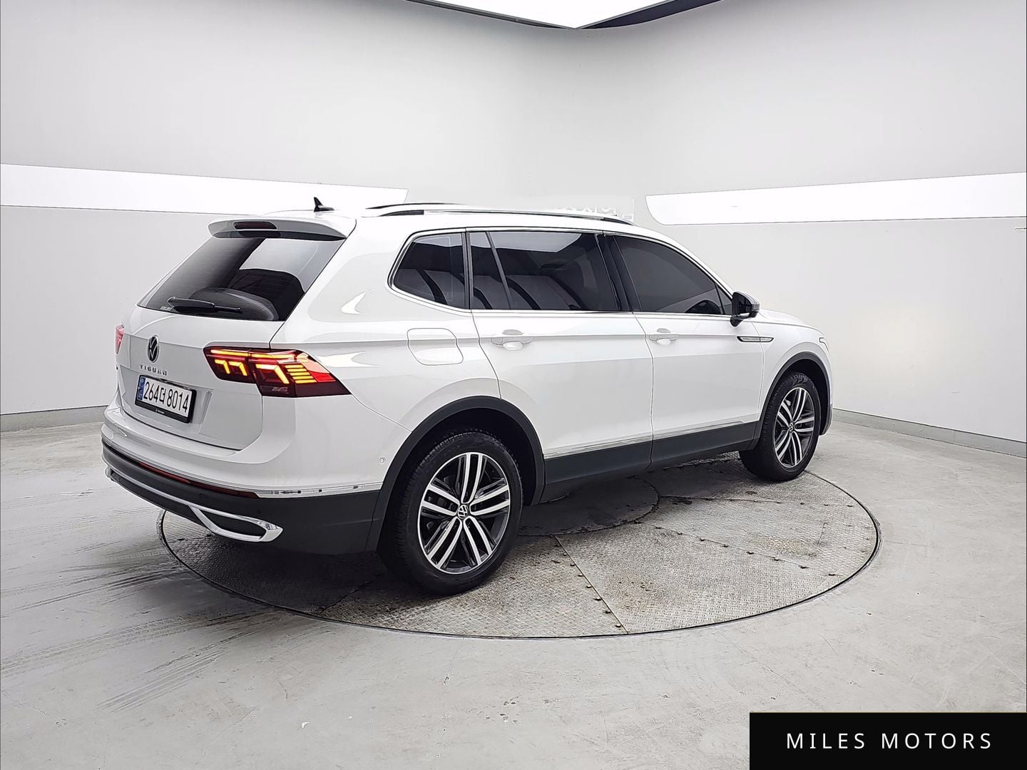 Volkswagen Tiguan 2023 — миниатюра 2