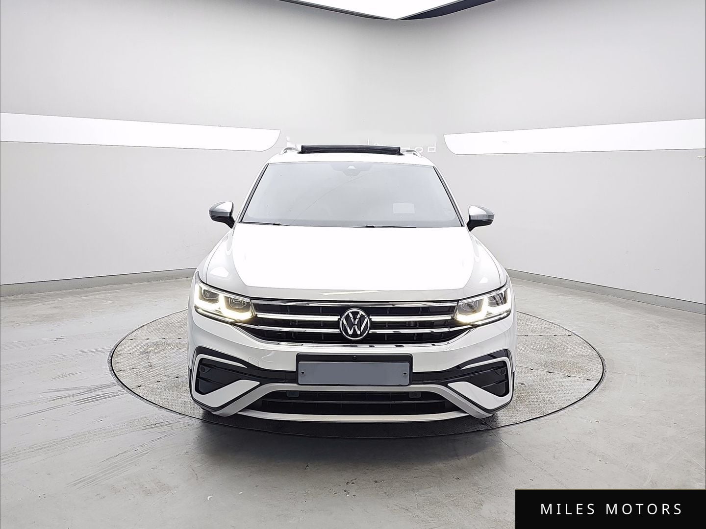 Volkswagen Tiguan 2023 — миниатюра 3