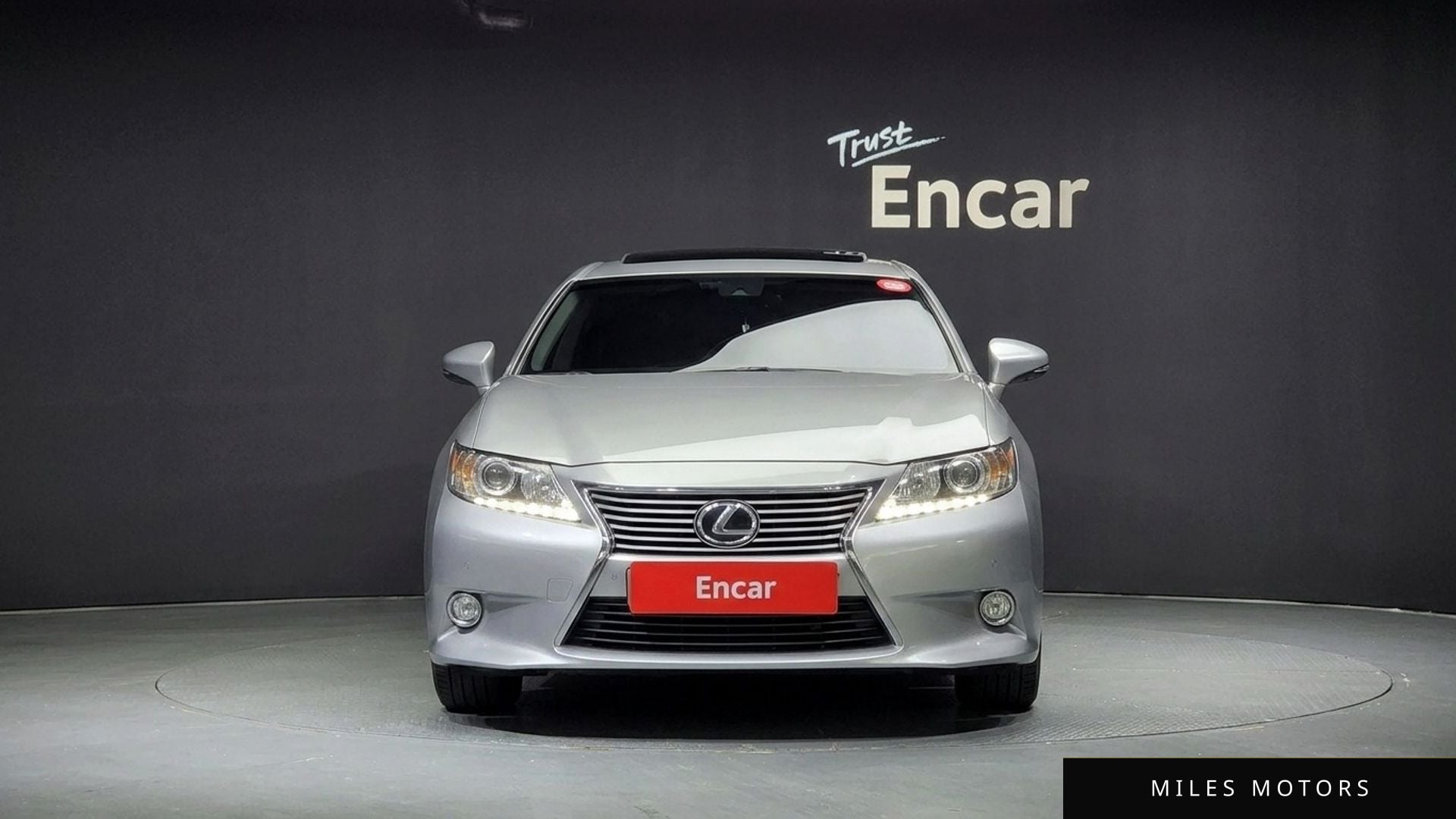 Лексус ES300h 2015 — миниатюра 3