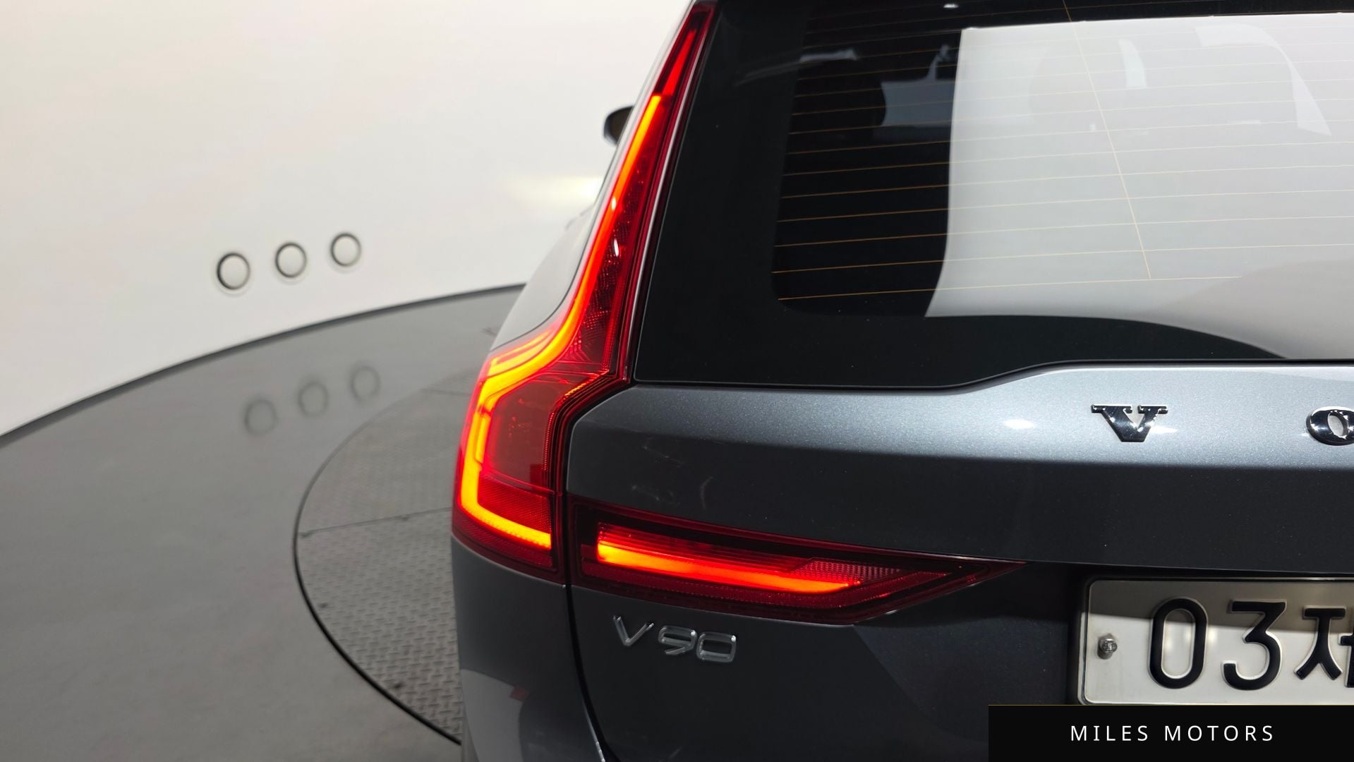 Volvo V90 2018 — миниатюра 9