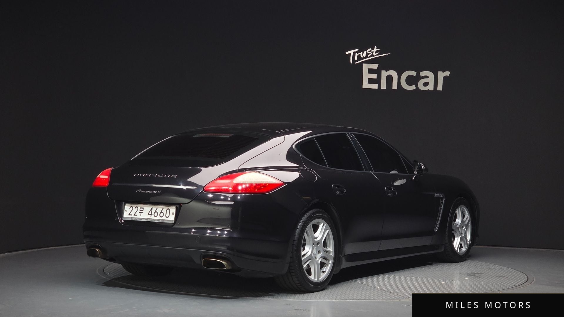 Porsche Panamera 2011 — миниатюра 2