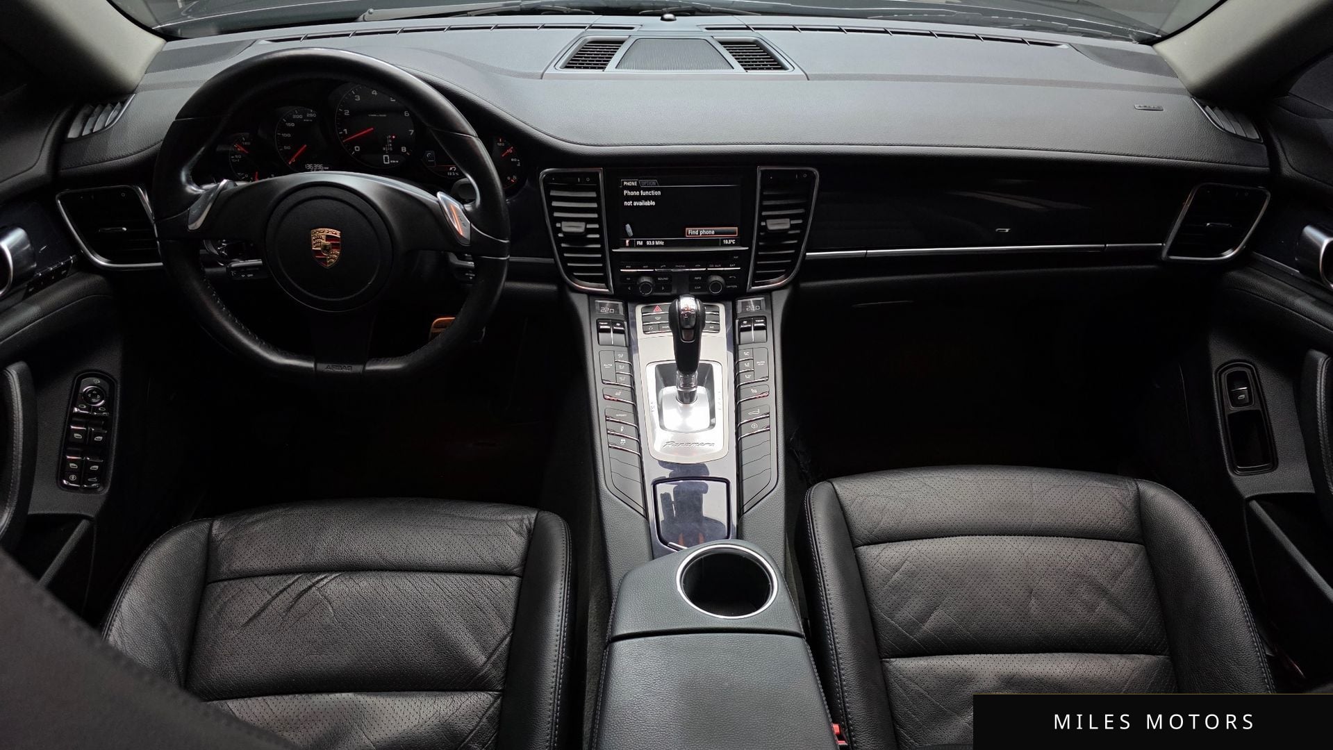 Porsche Panamera 2011 — миниатюра 7