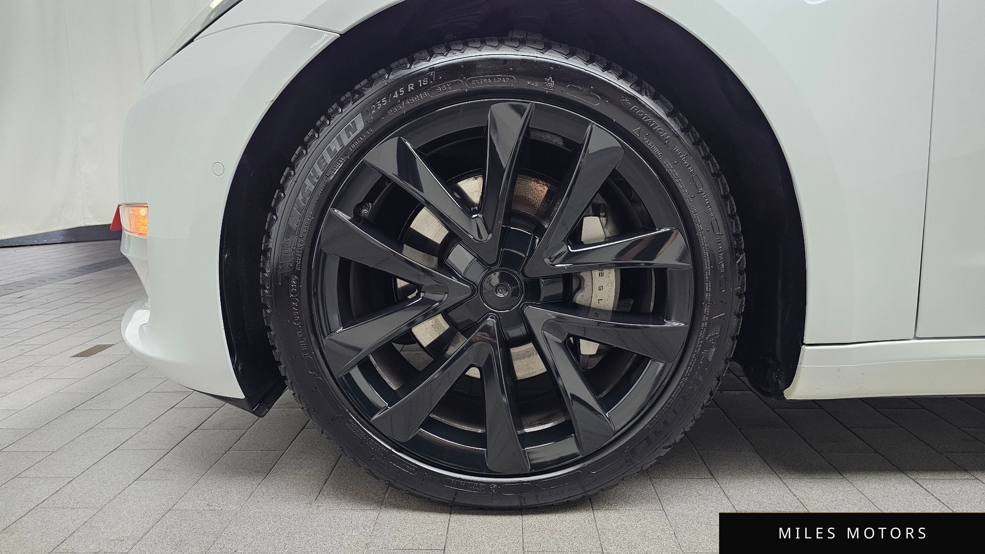 Tesla Model 3 2021 — миниатюра 5