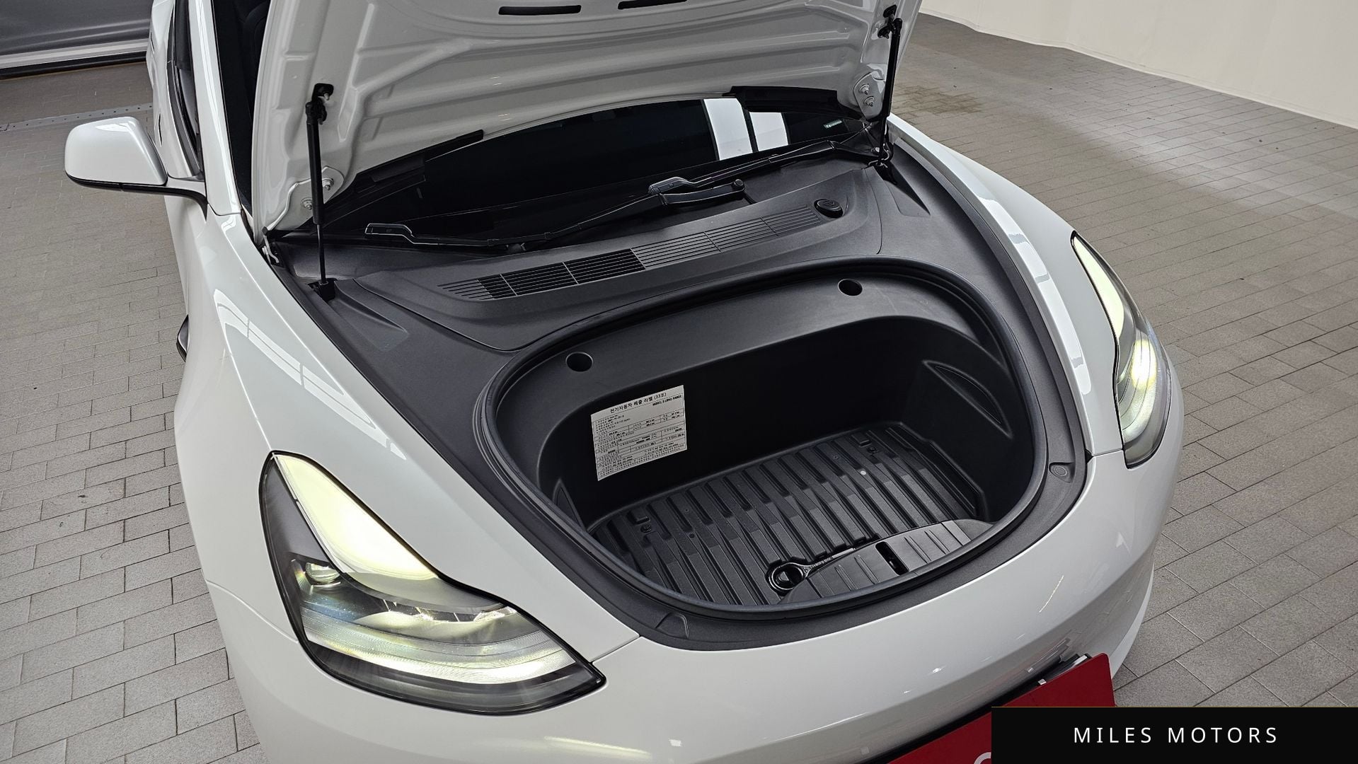 Tesla Model 3 2021 — миниатюра 6
