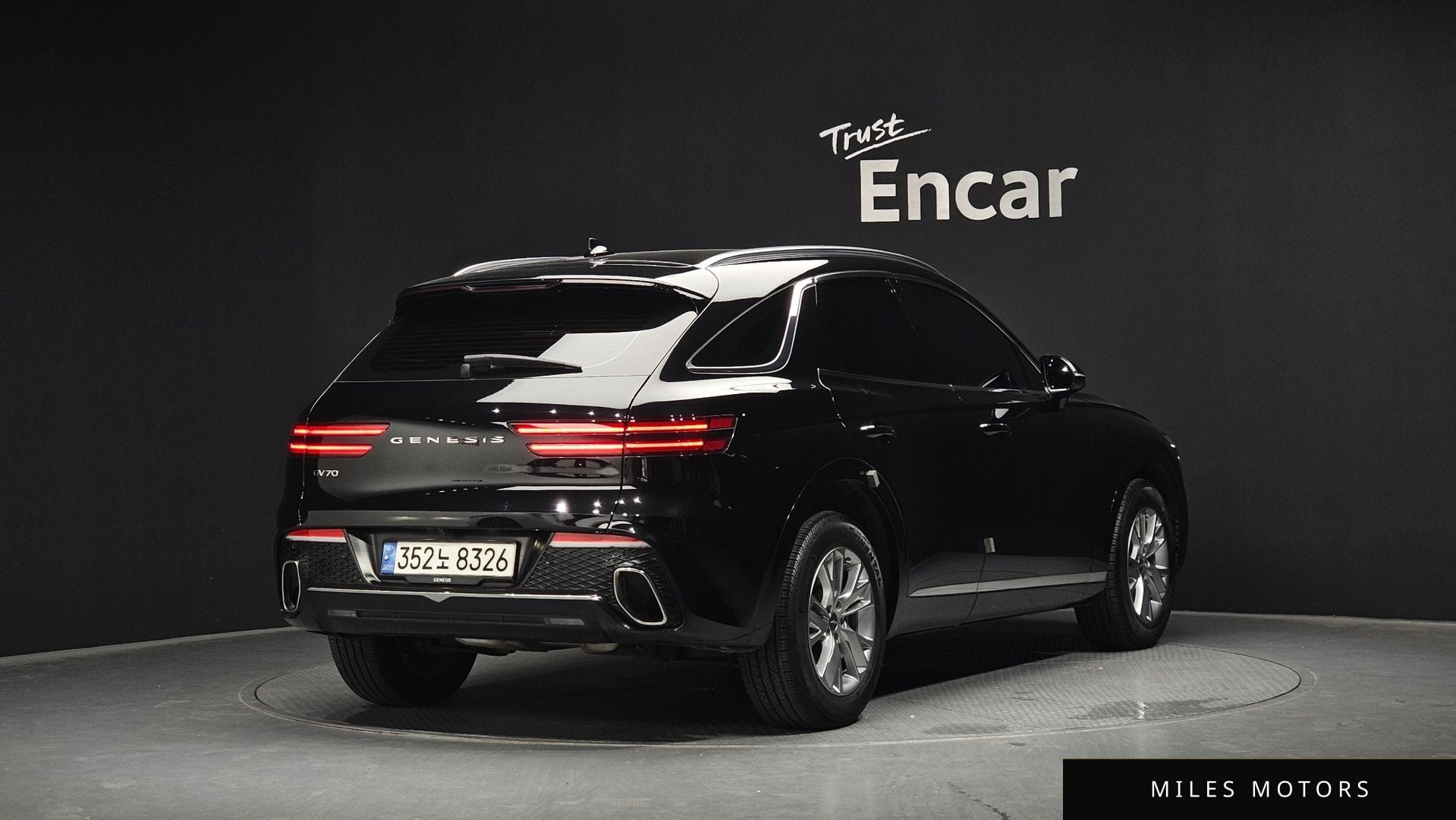 Genesis GV70 2023 — миниатюра 2