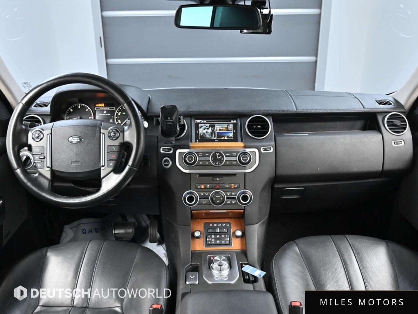 Land Rover Discovery 2016 — миниатюра 7