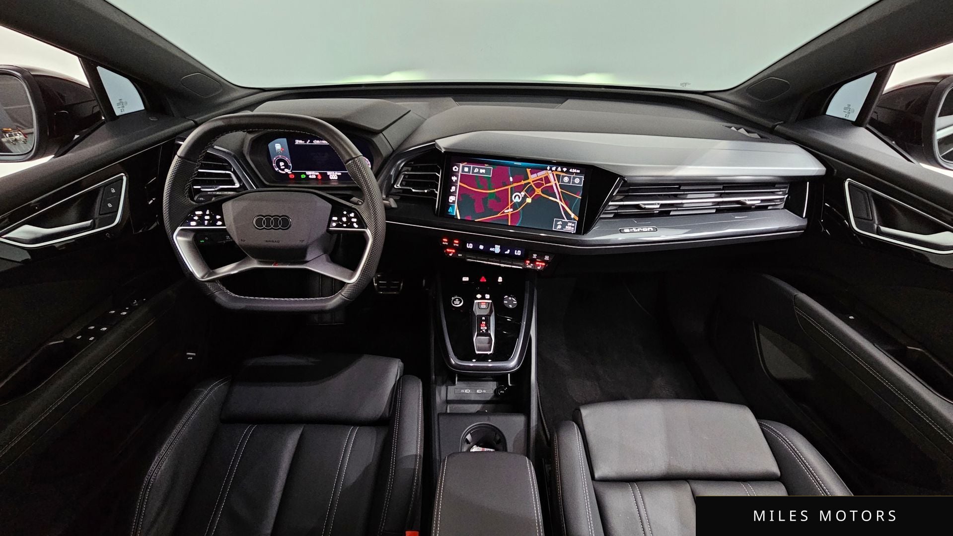 Audi Q4 e-tron 2025 — миниатюра 10