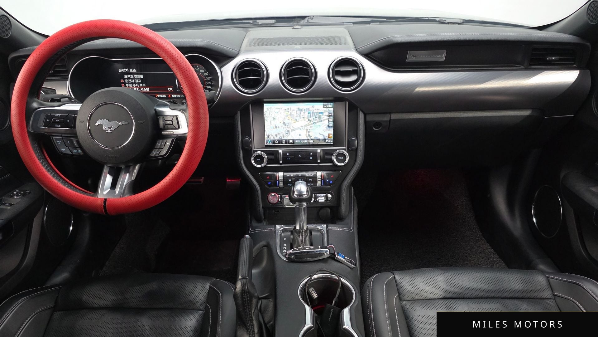 Ford Mustang 2021 — миниатюра 10