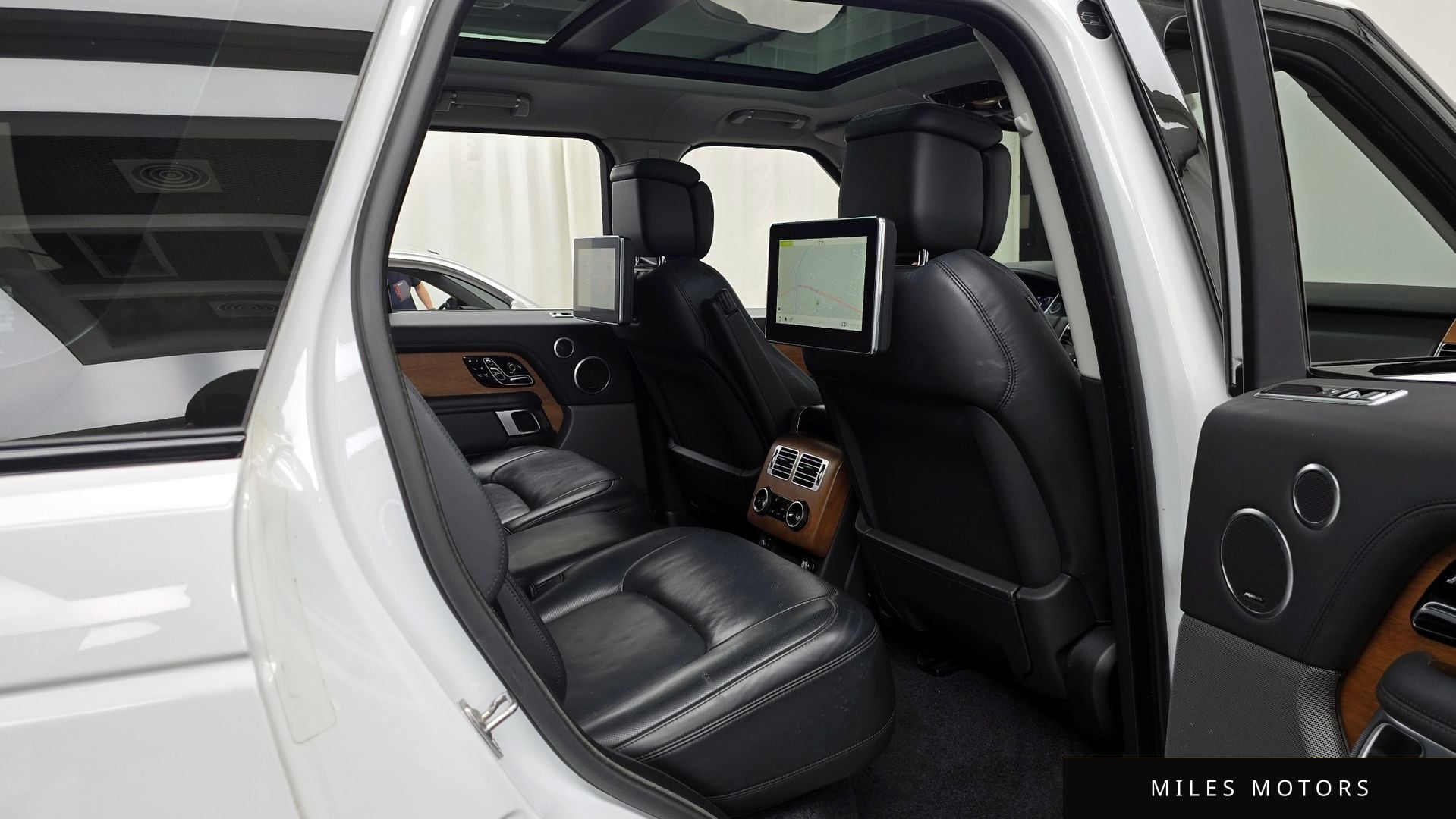 Land Rover Range Rover 2020 — миниатюра 11