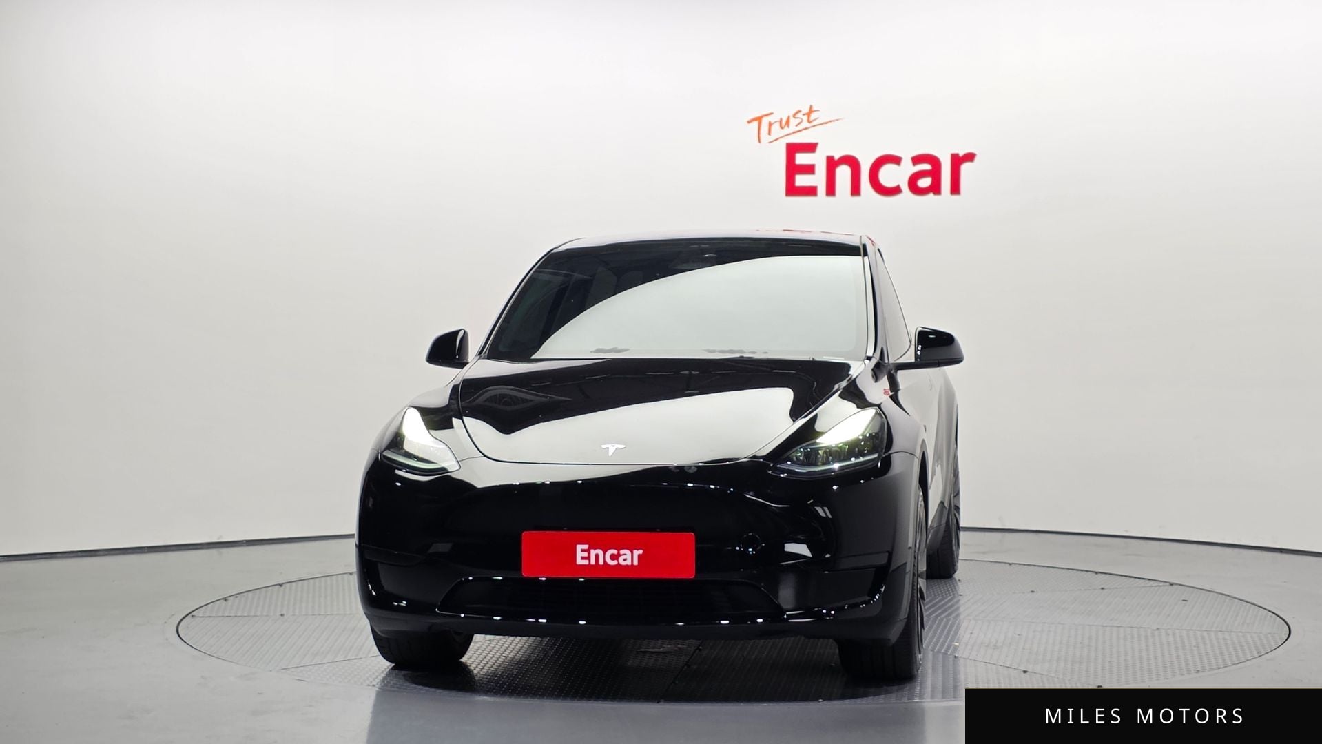 Tesla Model Y 2024 — миниатюра 3