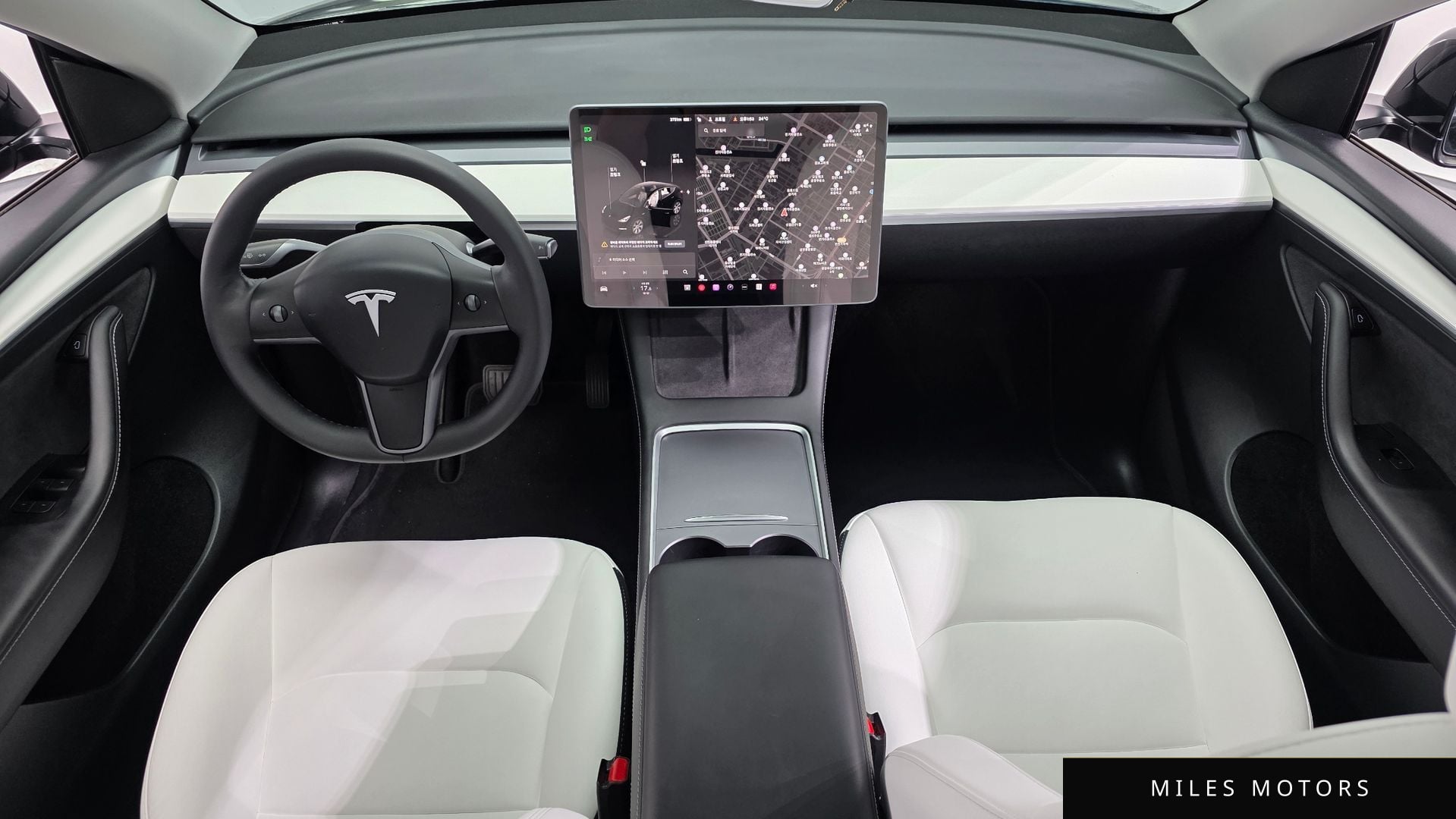 Tesla Model Y 2024 — миниатюра 7