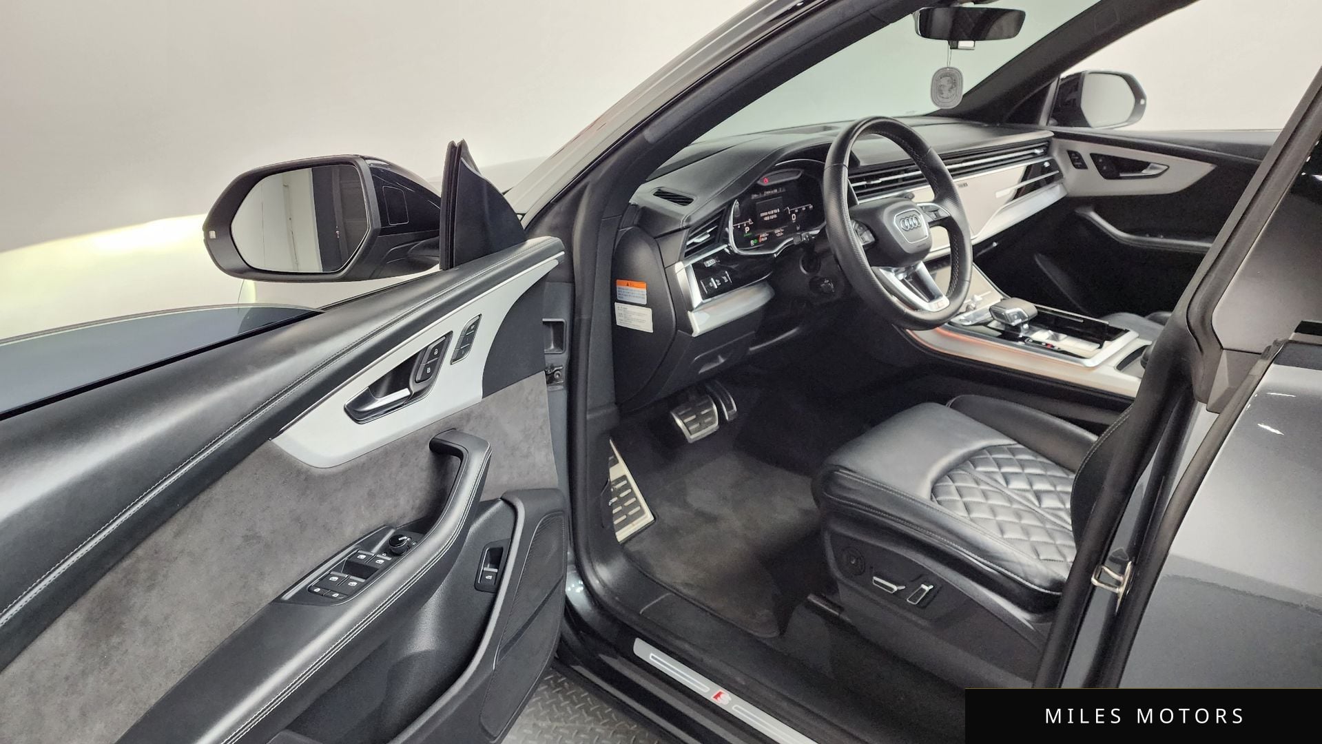 Audi Q8 (4M) 2021 — миниатюра 10